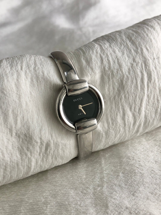 GUCCI Logo Quartz Watch Silver 1400L Vintage y3piv6