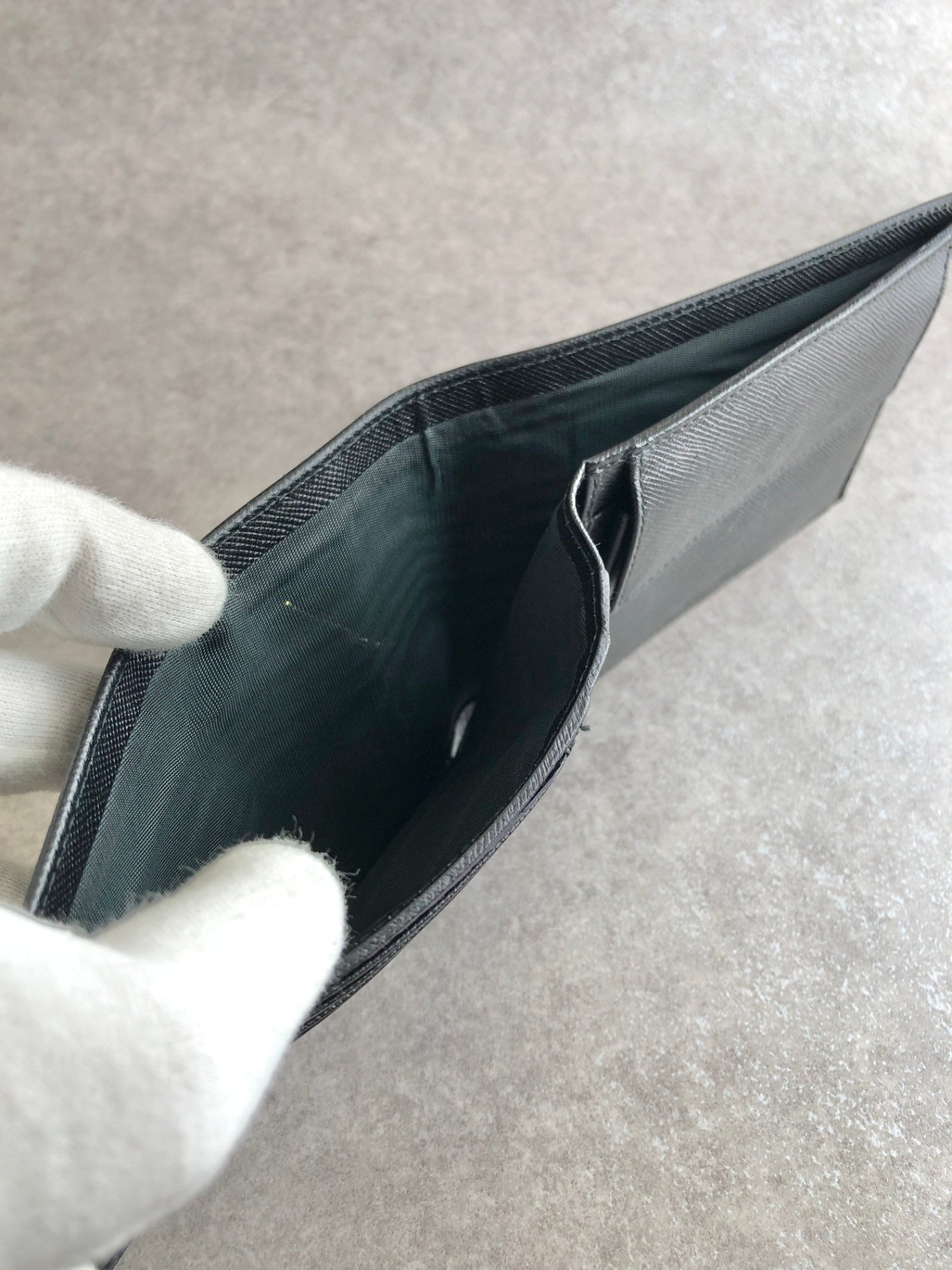 PRADA Logo Embossed Folded Wallet Black Vintage g5i3kc