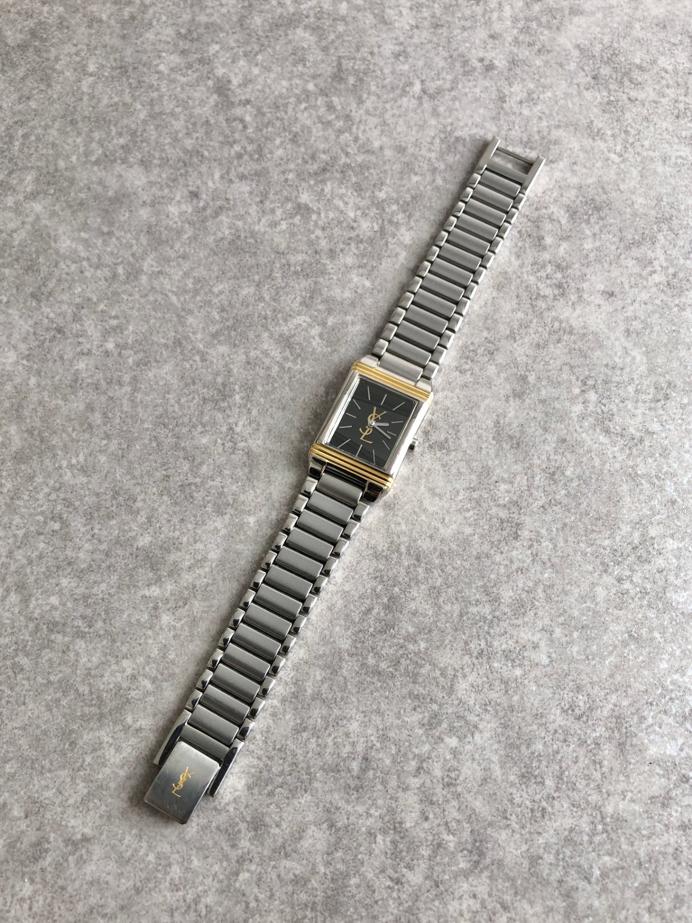 Yves Saint Laurent YSL Logo Quartz Watch Silver×Gold 5421-Ｈ0473 Vintage kdkjck