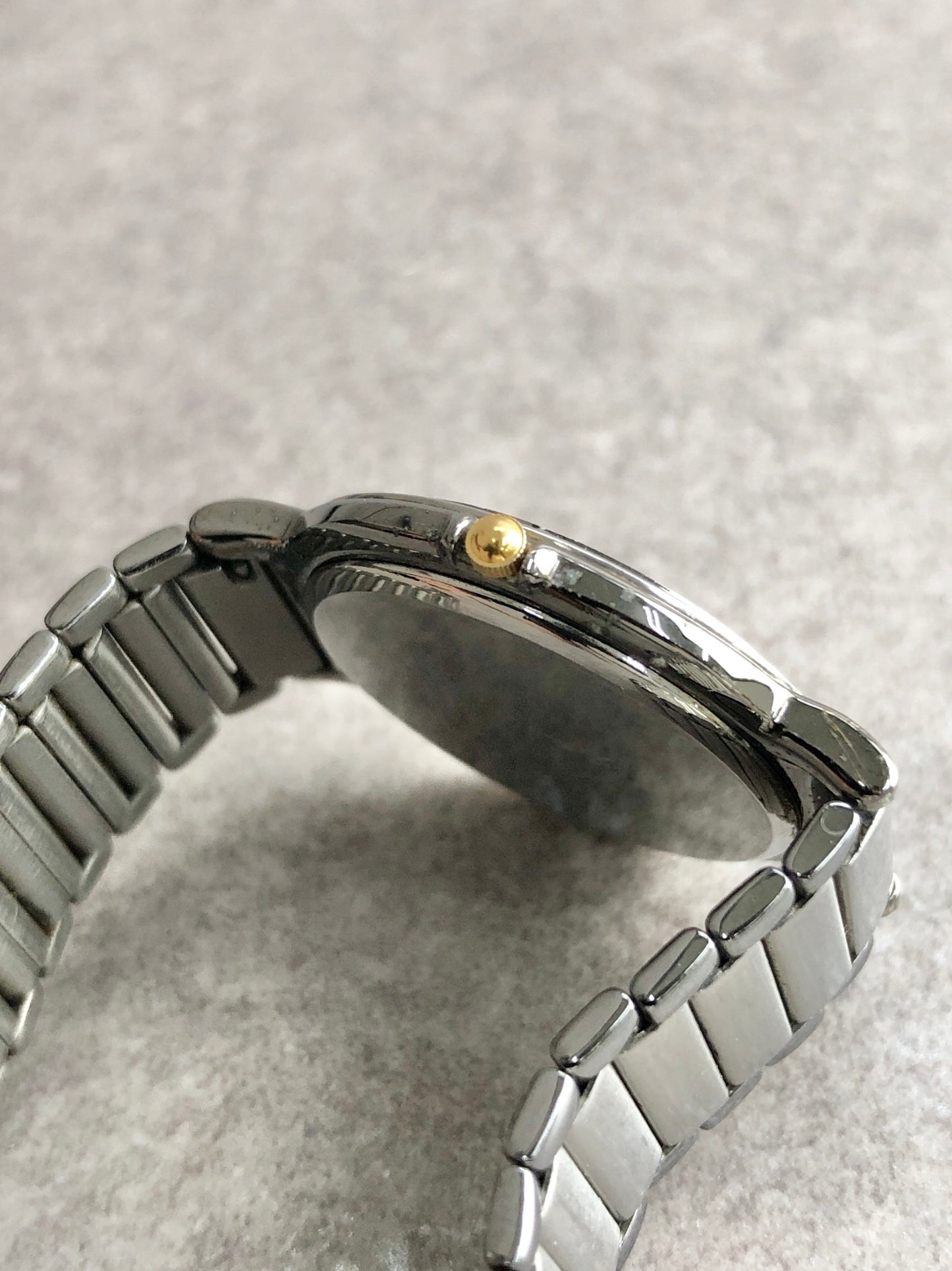 Yves Saint Laurent YSL Logo Quartz Watch Silver 4620-E62275 Vintage h6ftf2