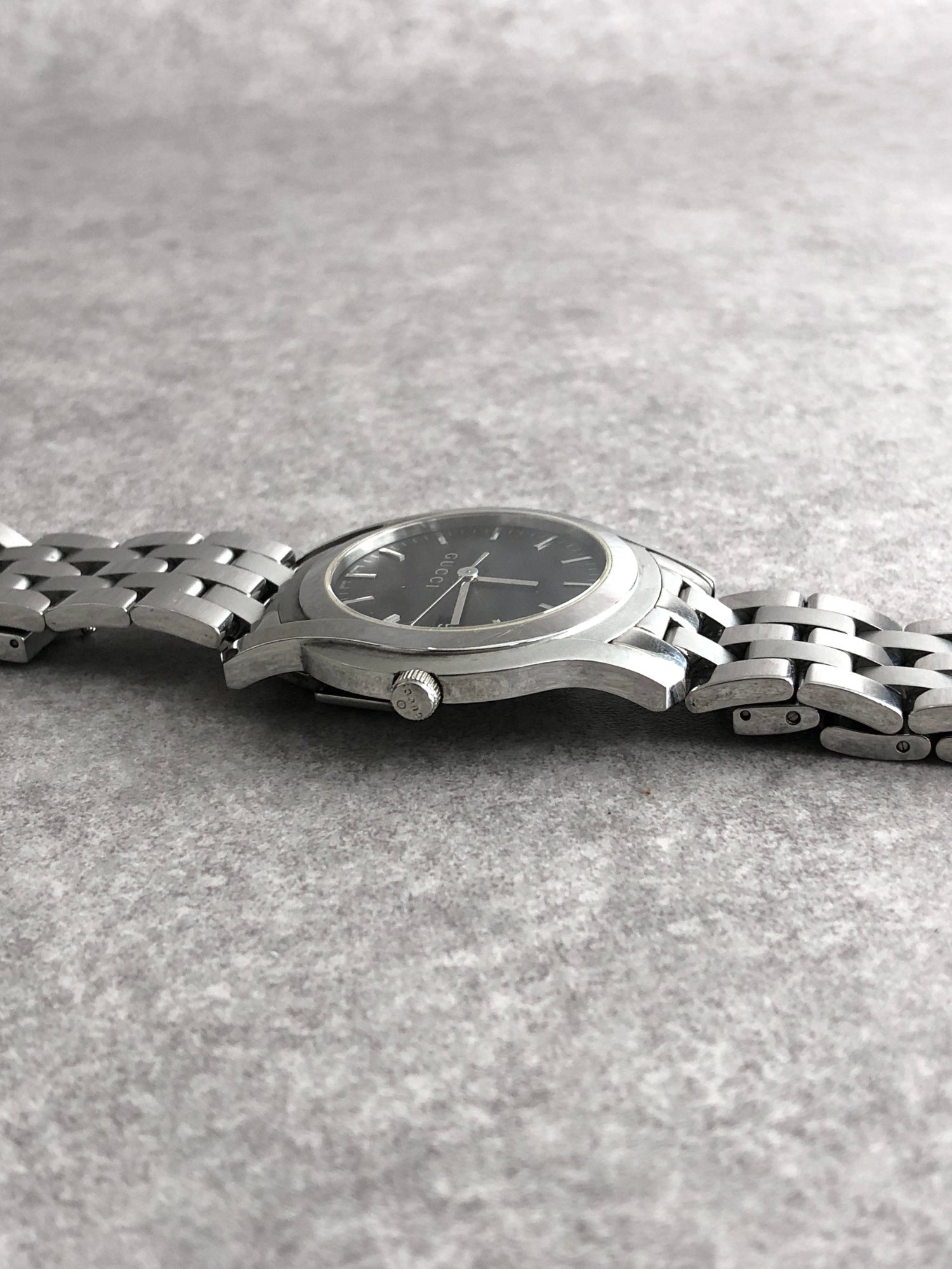 GUCCI Logo Quartz Watch Silver 5500XL Vintage 2k2yhu – VintageShop