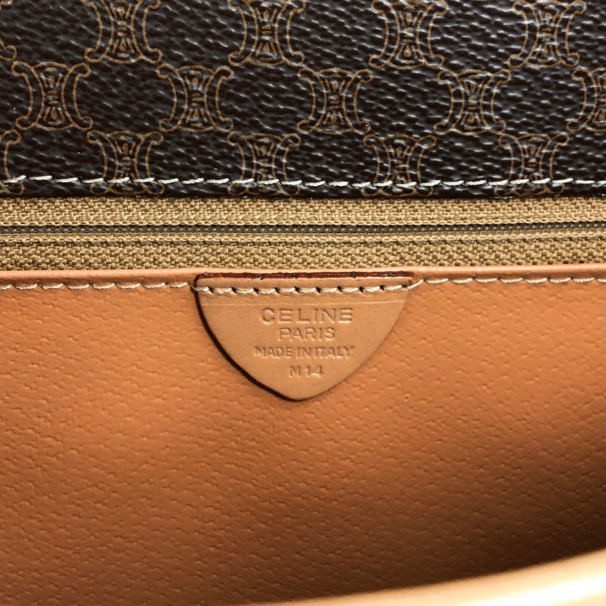 CELINE Macadam Circle Logo Shoulder bag Brown Vintage 4ks7pb
