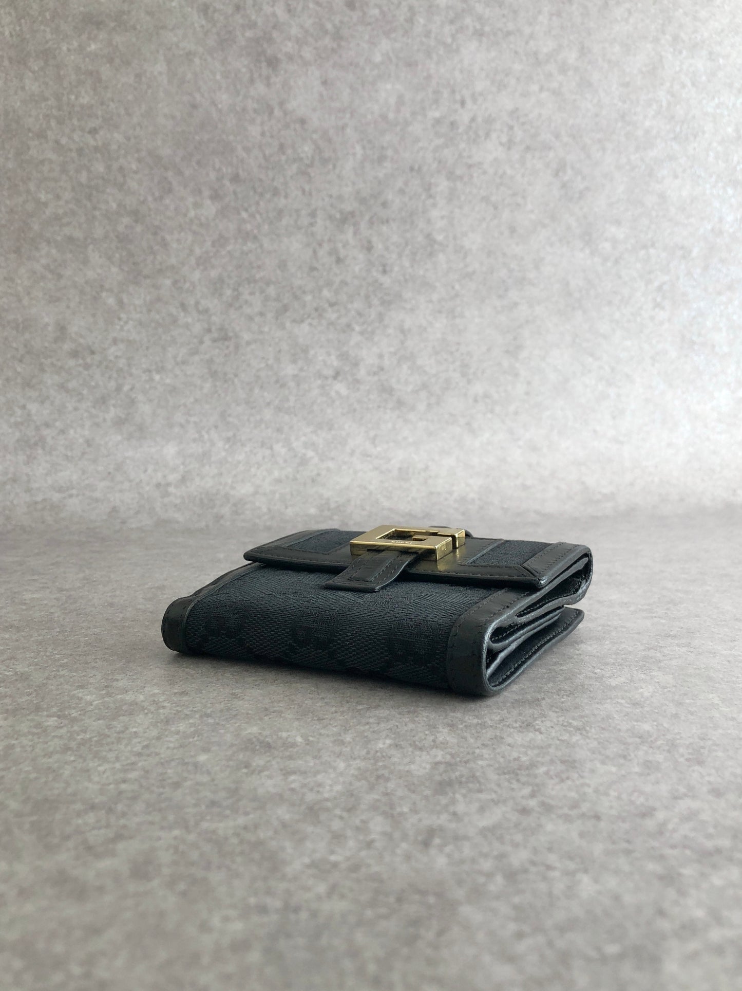 GUCCI GG Canvas Folded Wallet Black Vintage gbusf3