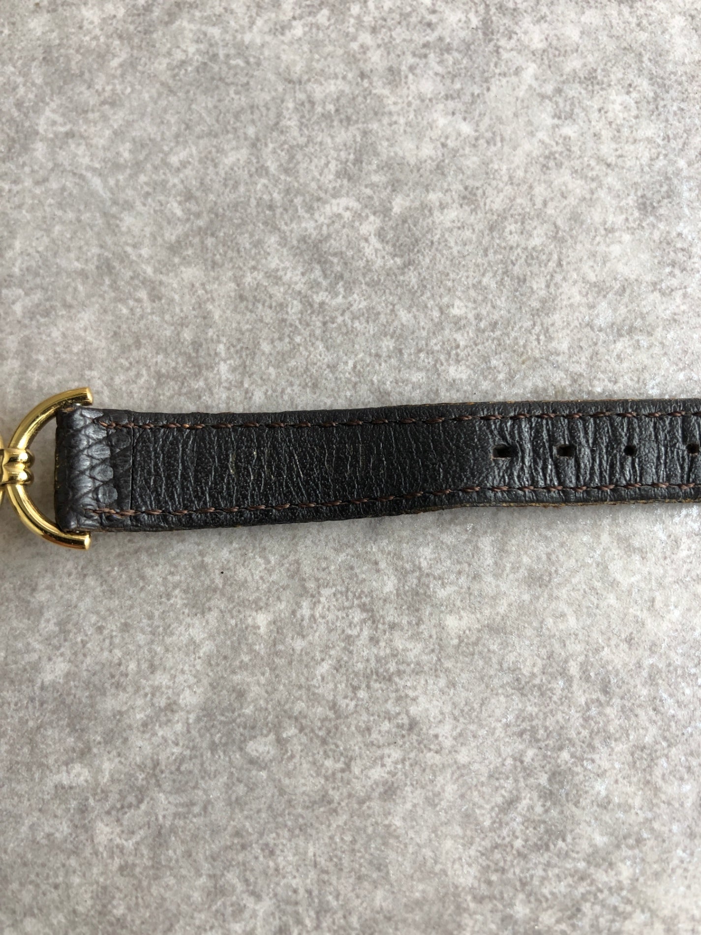 GUCCI Logo Quartz Watch Gold 6000L Vintage c25zxe