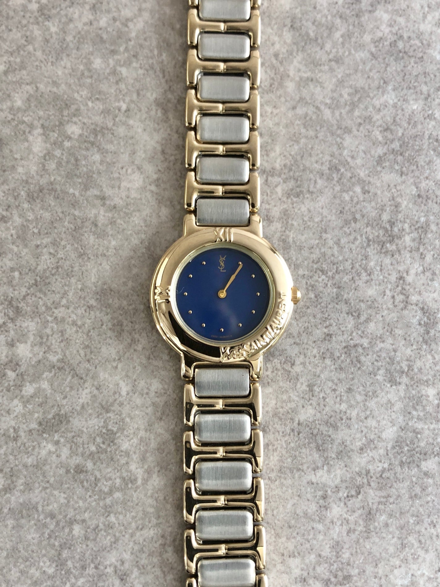 Yves Saint Laurent YSL Logo Watch Gold 2200-229789Y Vintage xyyehf