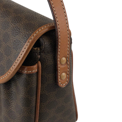Macadam Blason Shoulder bag Brown Vintage rn6t8z