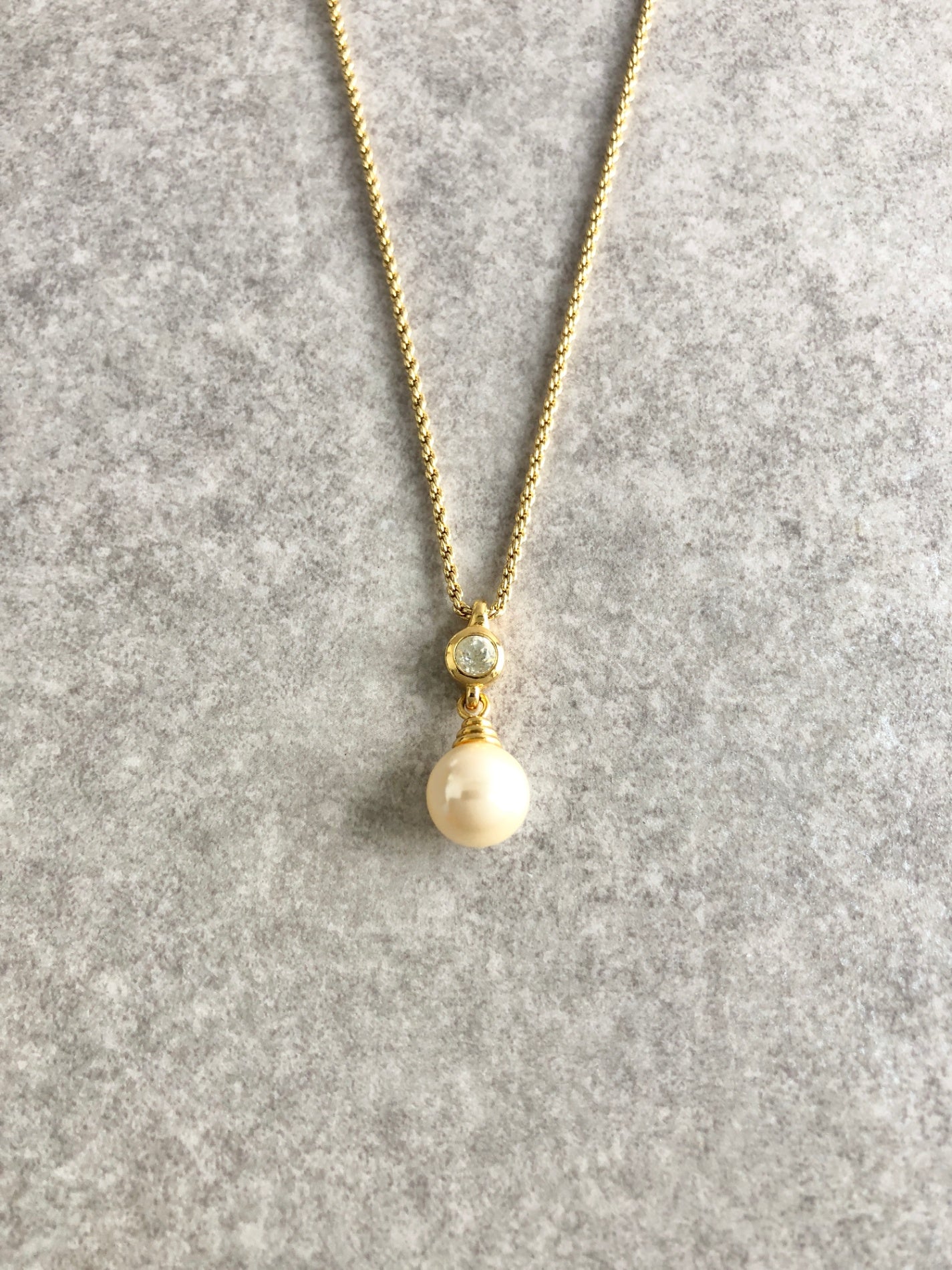 Christian Dior Necklace Gold Vintage f5euhf