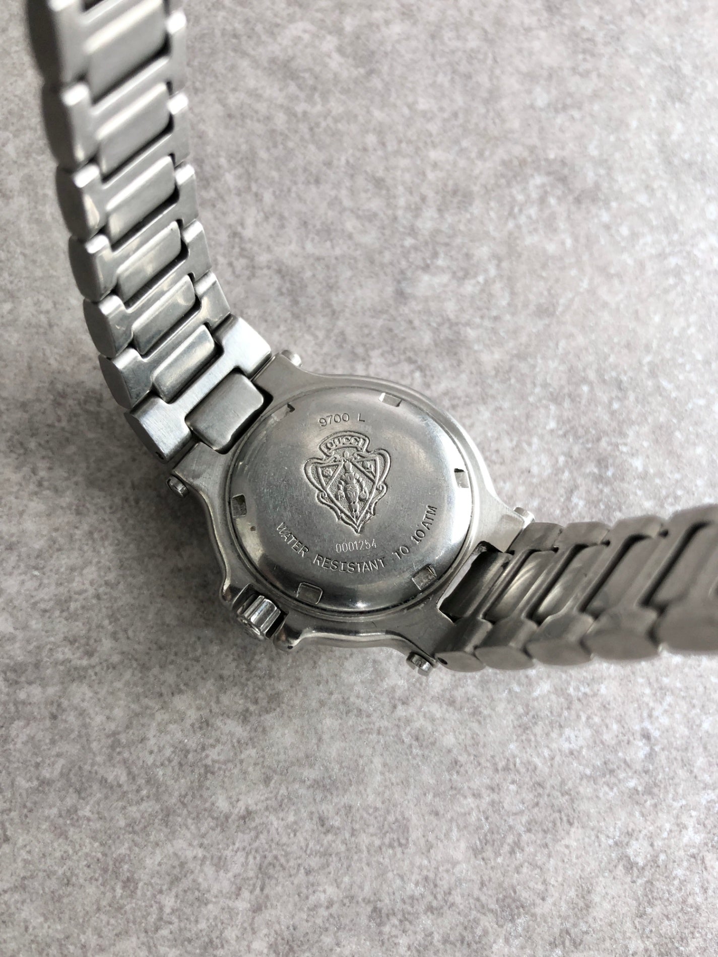 GUCCI Logo Quartz Watch Silver 9700L Vintage gxdvy8