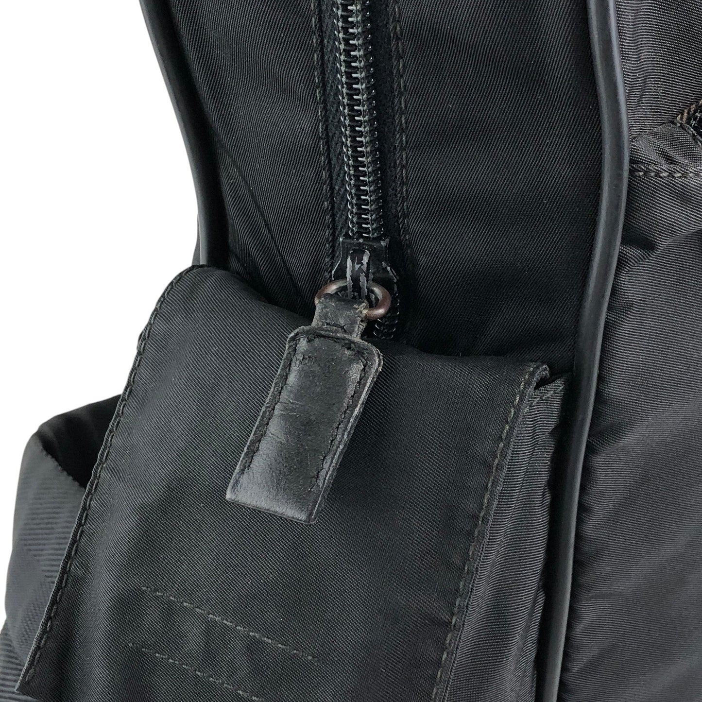PRADA Tessuto Triangle Logo Sling bag Black Vintage p8ymye