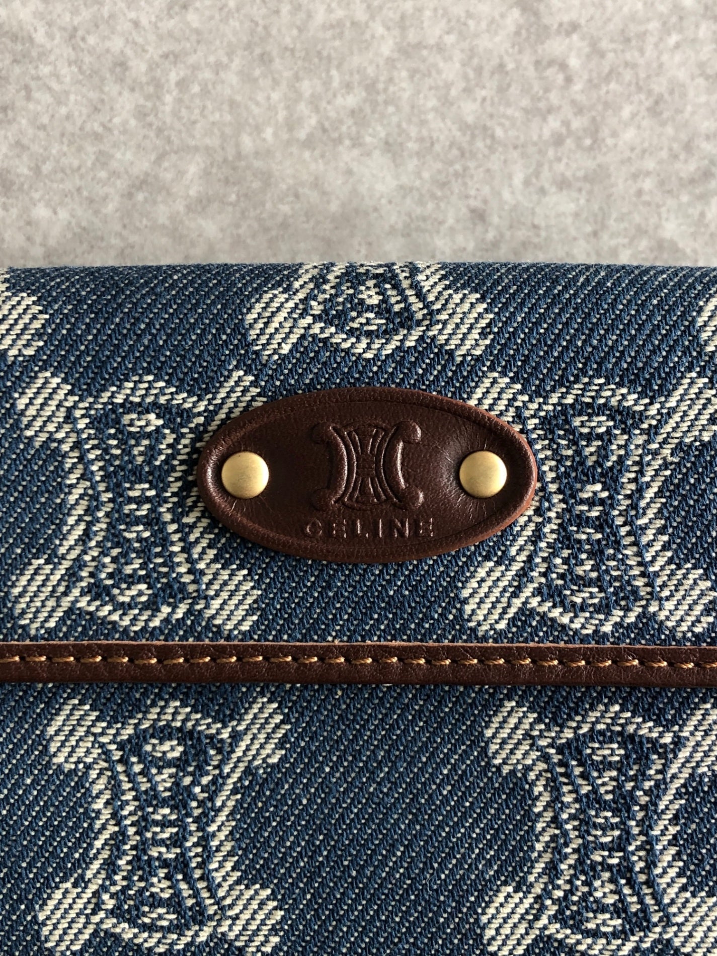 CELINE Triomphe Folded Wallet Navy Vintage vwdke2