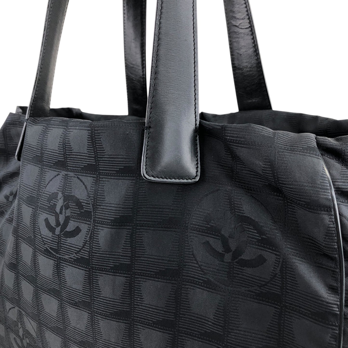 CHANEL New Travel Line Totebag Black Vintage vgc5rp