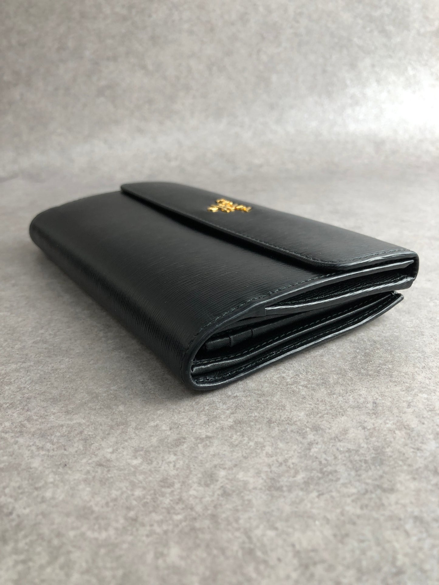 PRADA Logo Long Wallet Black Vintage yvkvsz