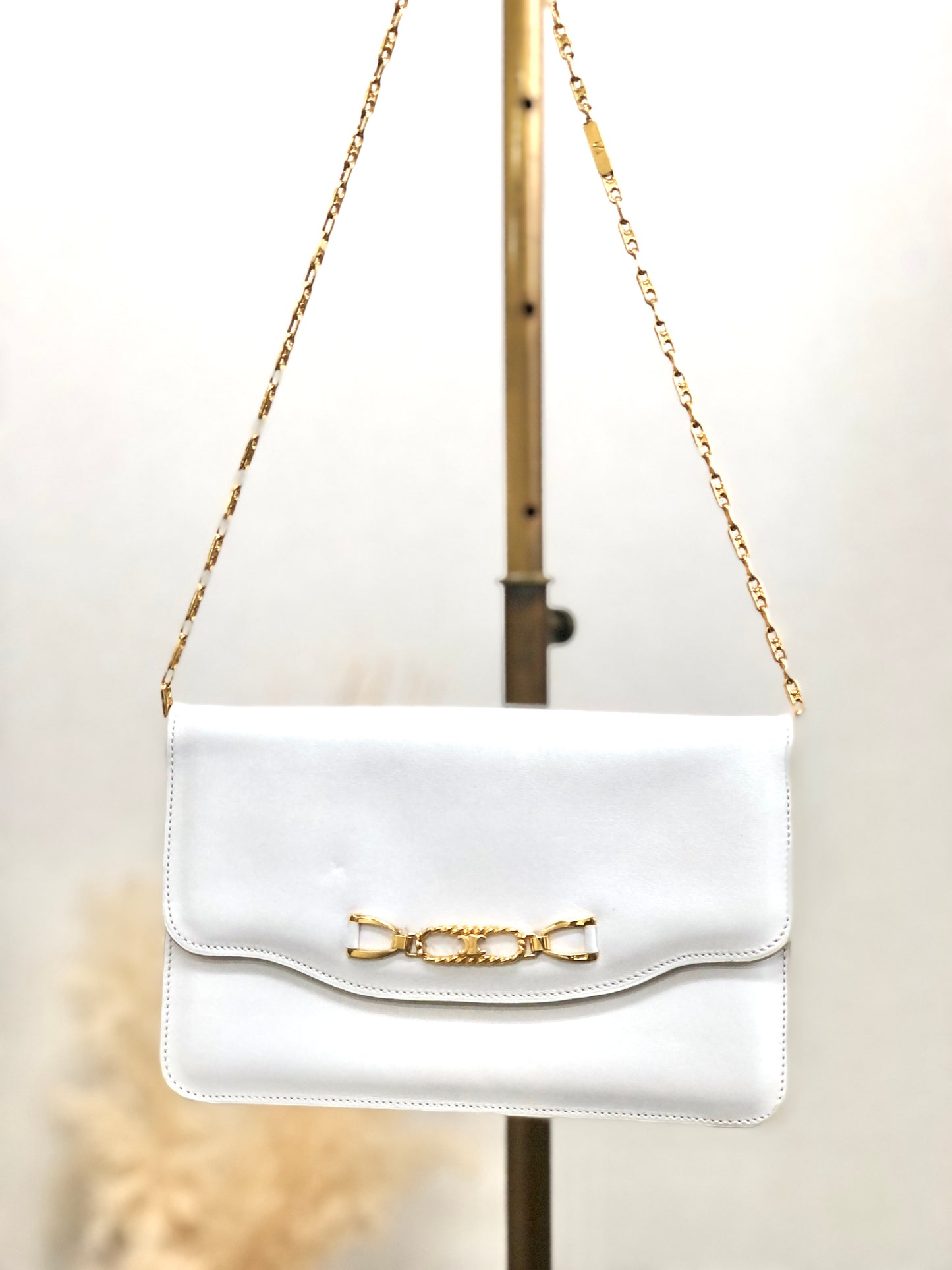 CELINE Blason Chain Shoulder bag White Vintage hm62kf