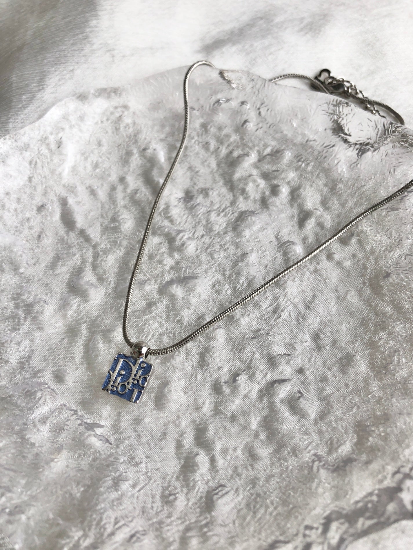 Accessories – VintageShop solo Accessories – VintageShop solo