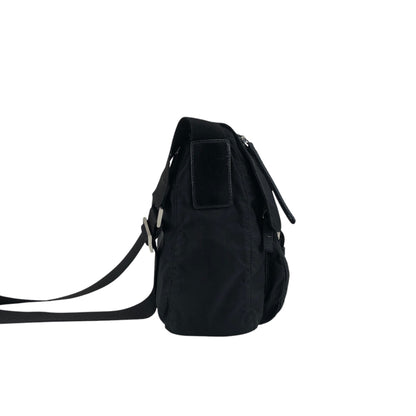 PRADA Triangle Logo Front Buckle Shoulder bag Black Vintage sx8cnr