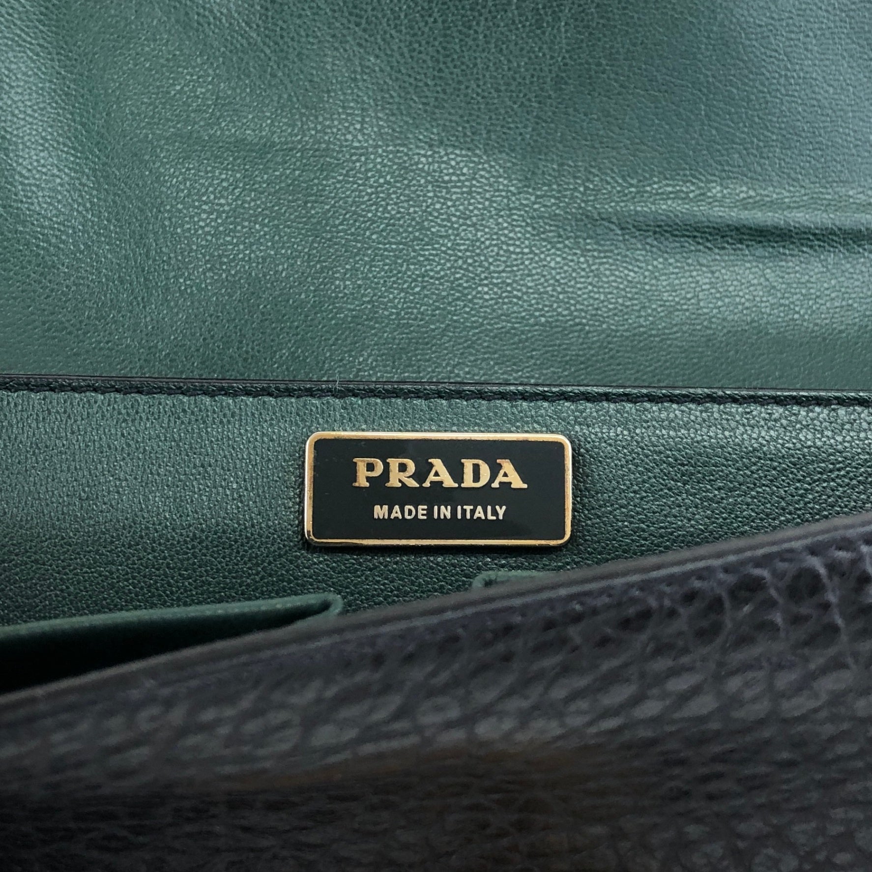PRADA Lock Shoulder bag Black Vintage pjtker – VintageShop solo
