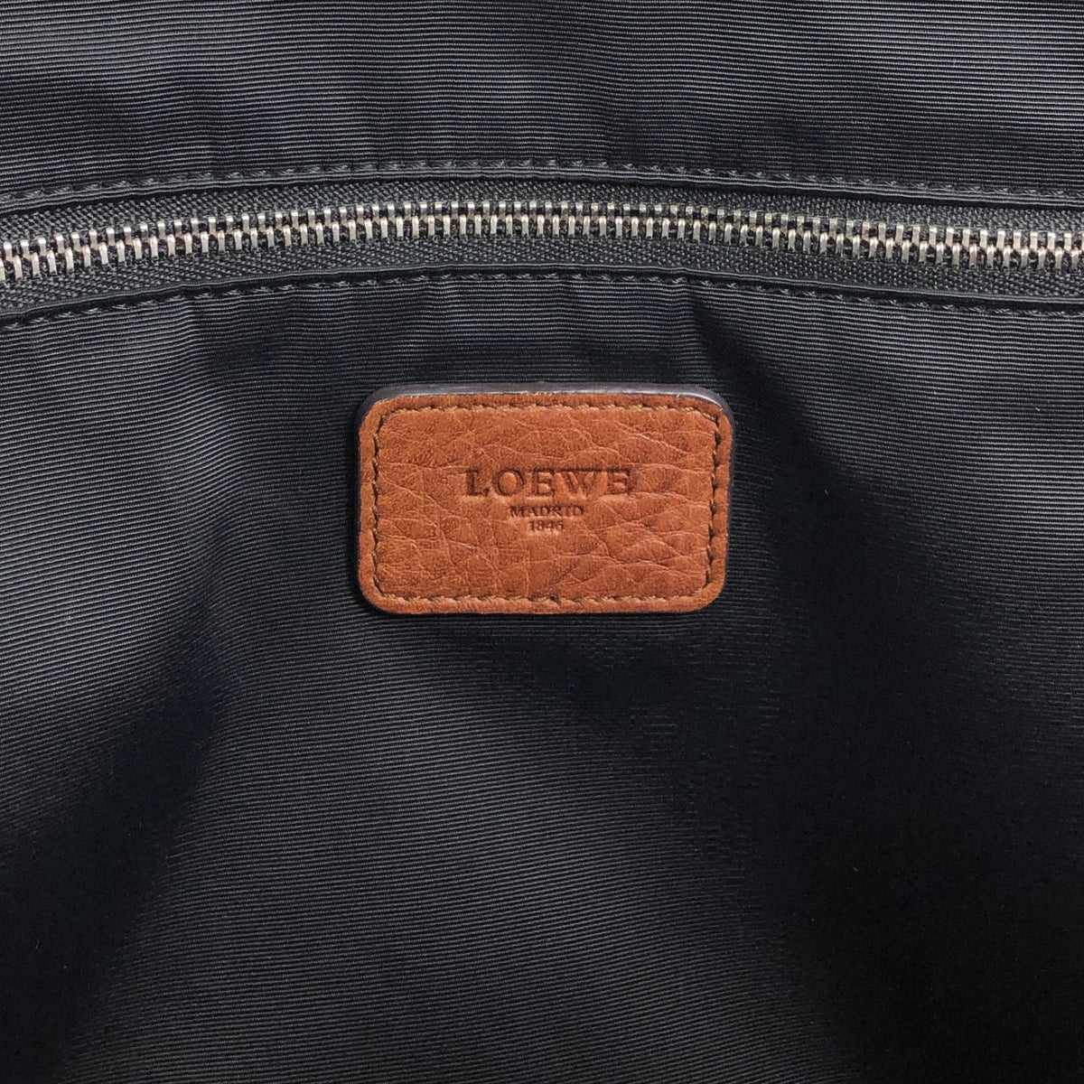 LOEWE Logo Embossed Totebag Brown Vintage 8s4u5v