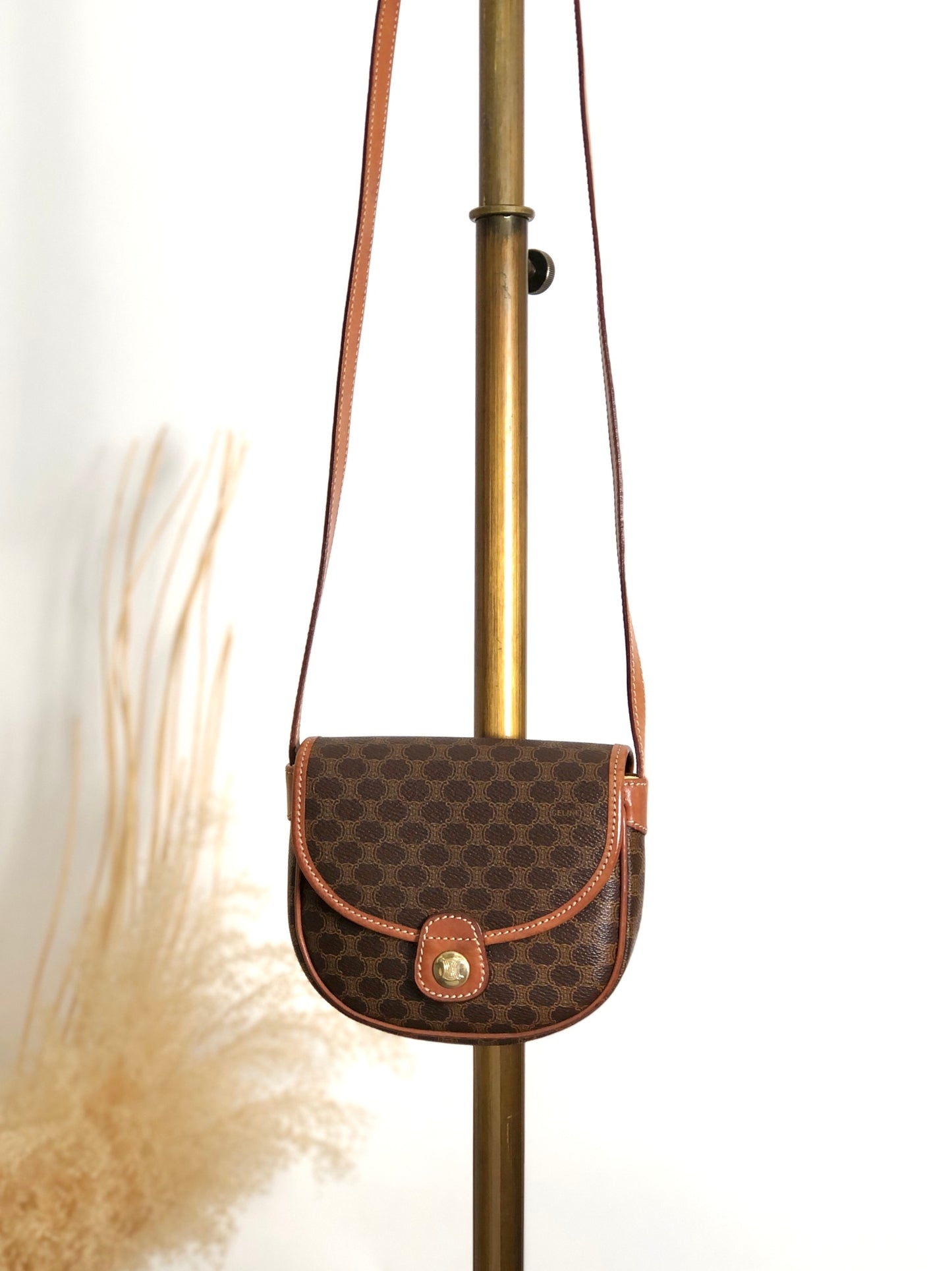 CELINE Macadam Triomphe Shoulder bag Brown Vintage hddfhp