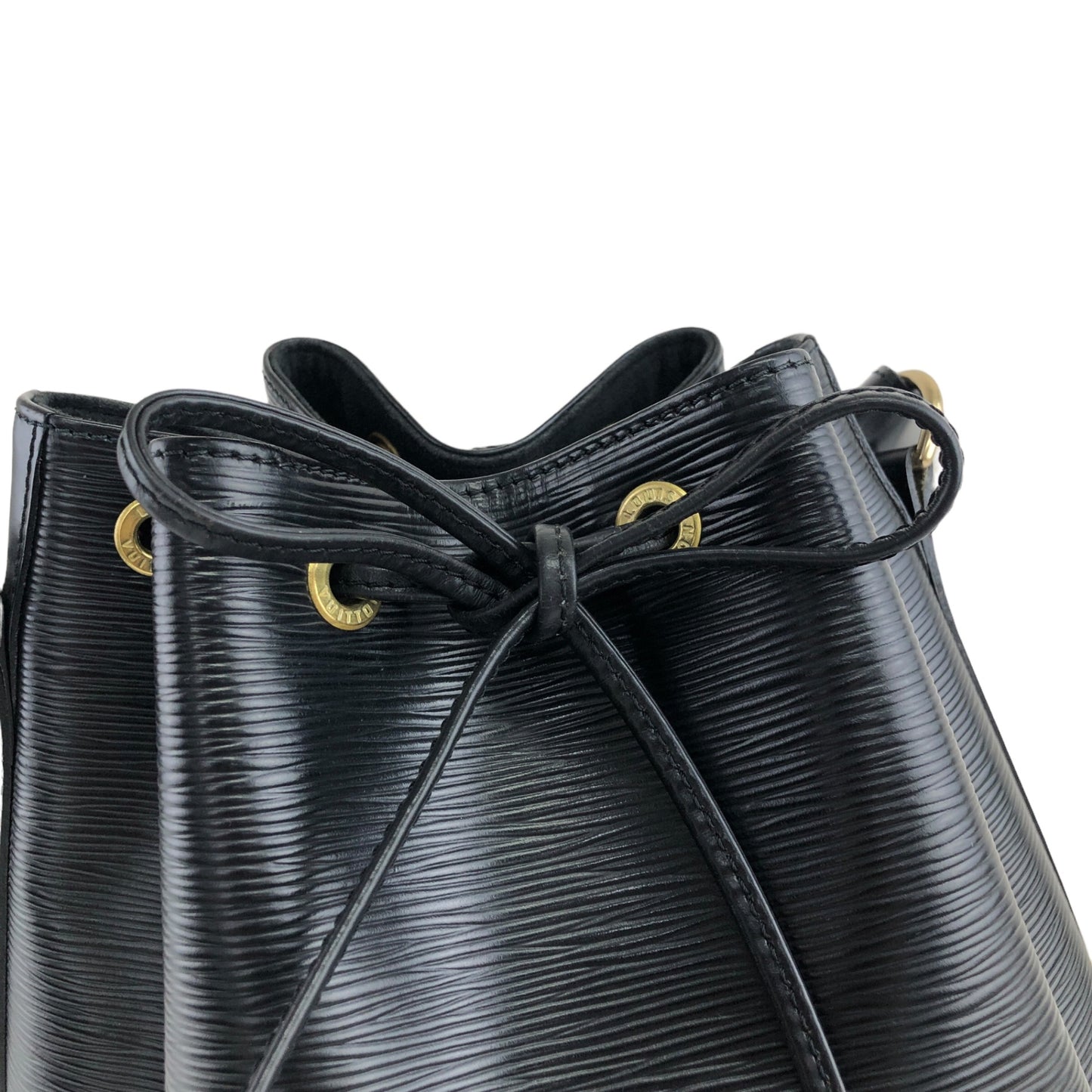 LOUIS VUITTON Epi Drawstring Shoulder bag Black Vintage 3hbnj2