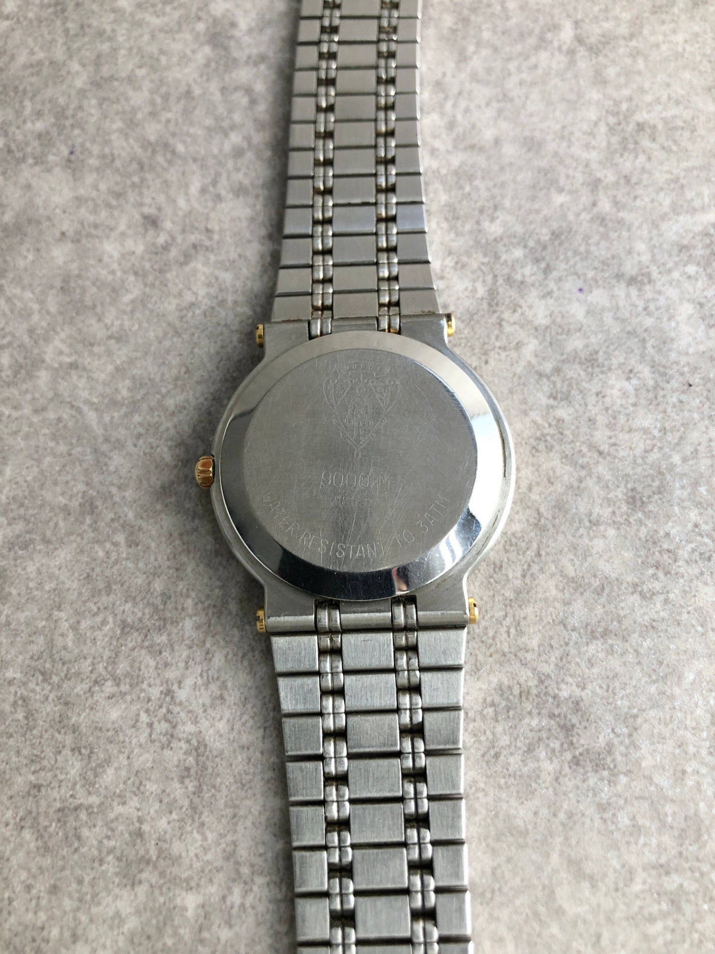 GUCCI Logo Watch Silver×Gold 9000M Vintage 2rigf4