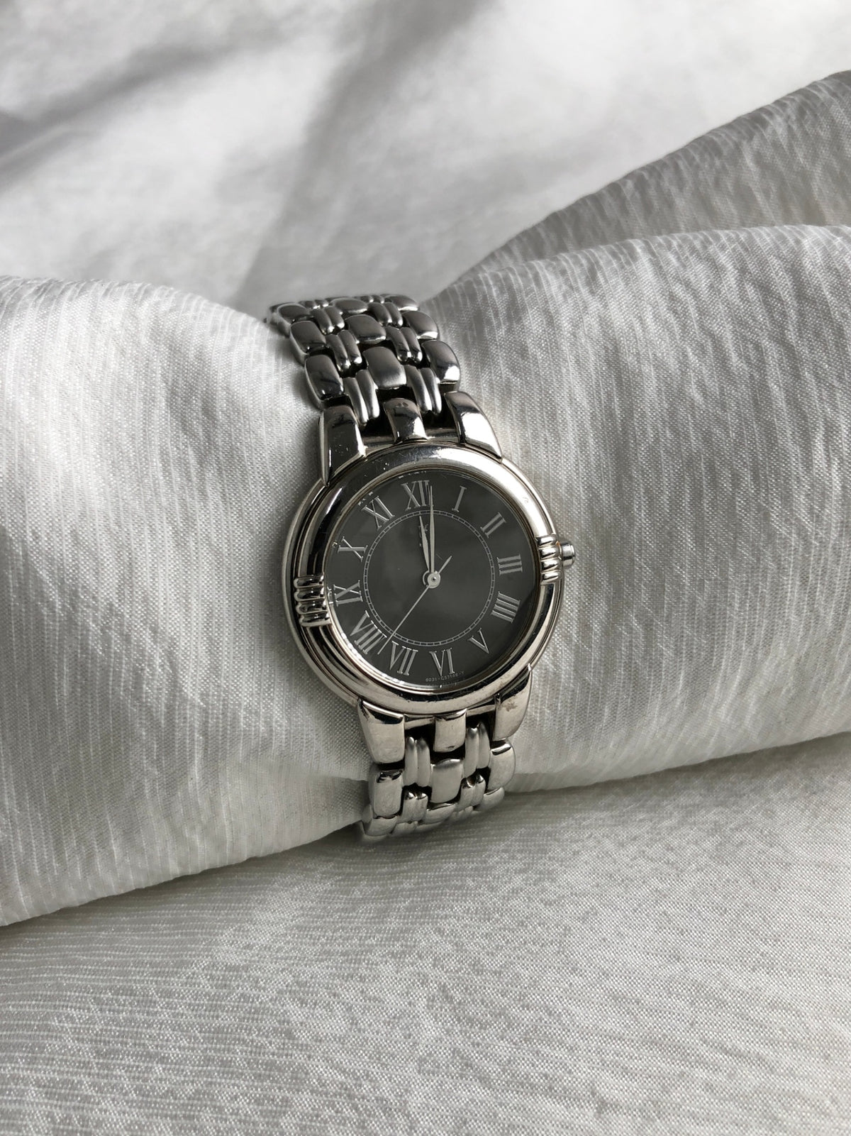 Yves Saint Laurent YSL Logo Quartz Watch Silver 6031-G11866 Vintage xegtmu