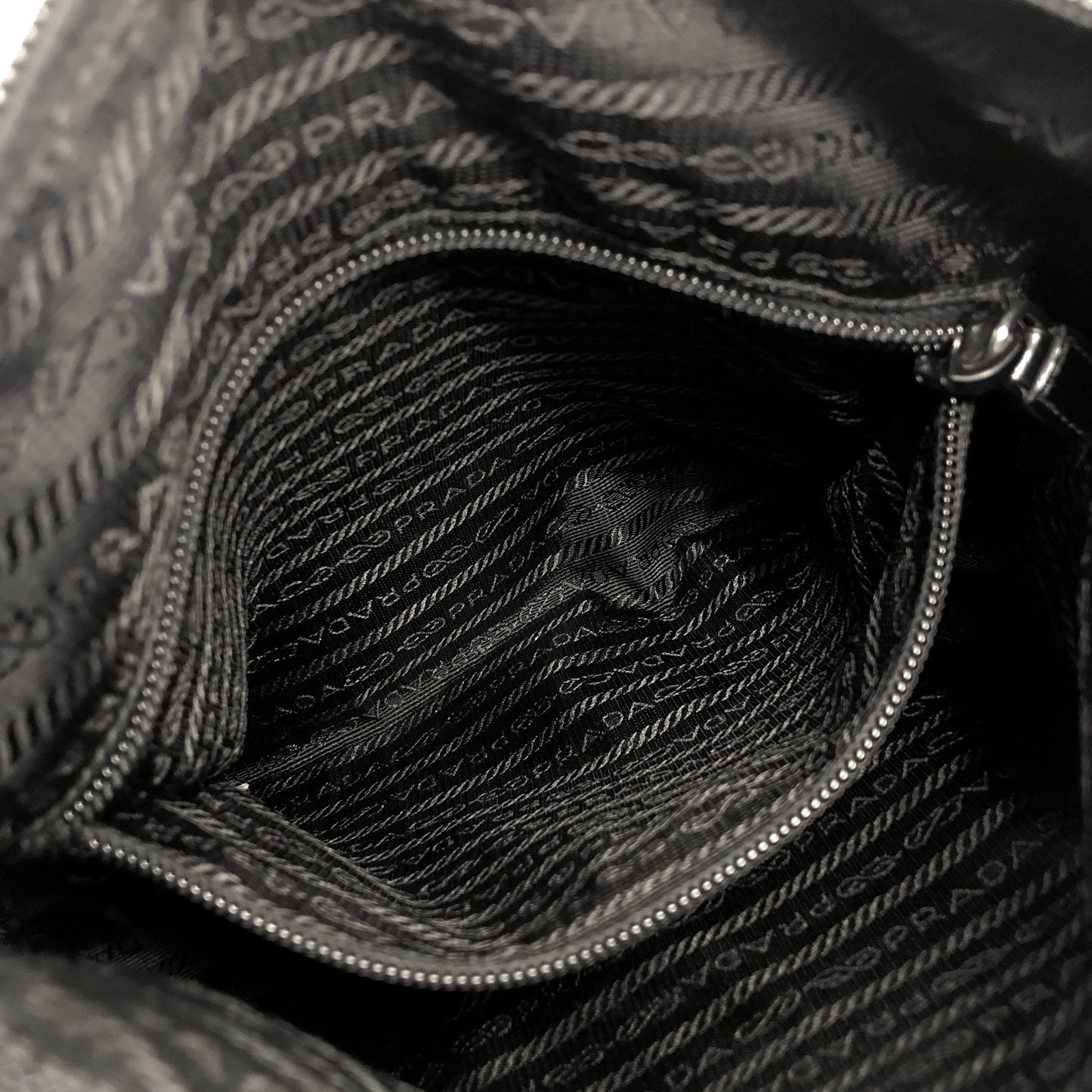 PRADA Triangle Logo Front Buckle Nylon Leather Shoulder bag Black Vintage ykd4wx