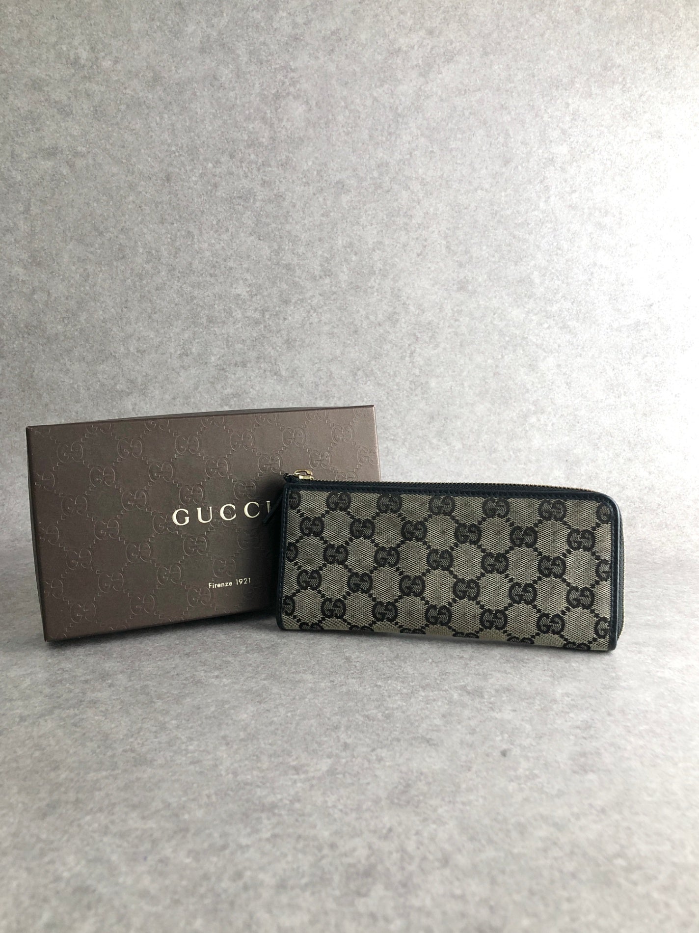 GUCCI GG Canvas Long Wallet Brown 268917 Vintage zh82g5