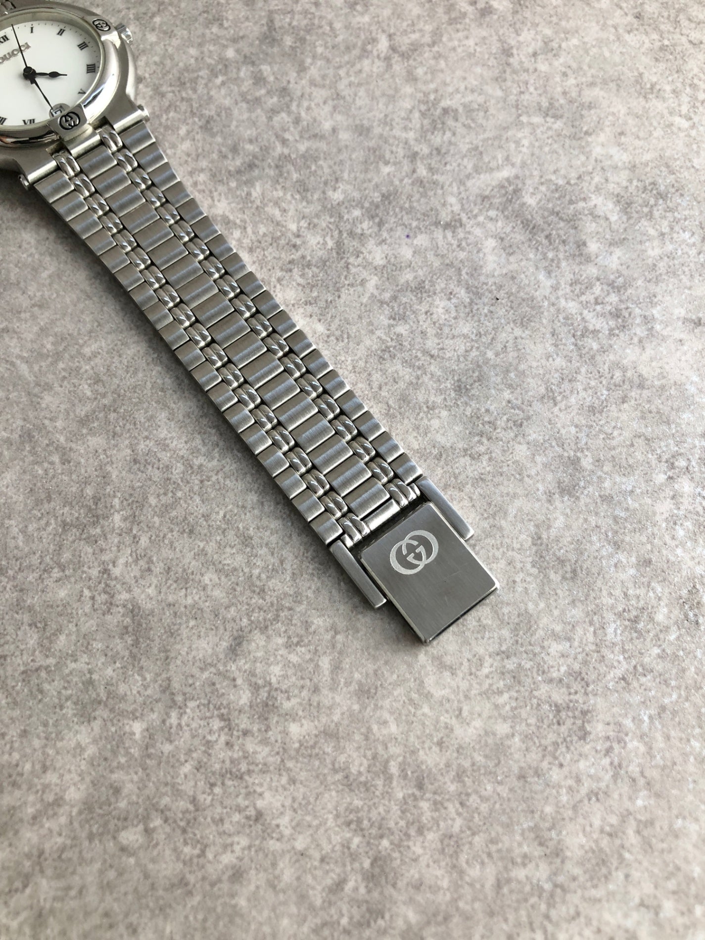 GUCCI Logo Quartz Watch Silver 9100M Vintage yxt2b6