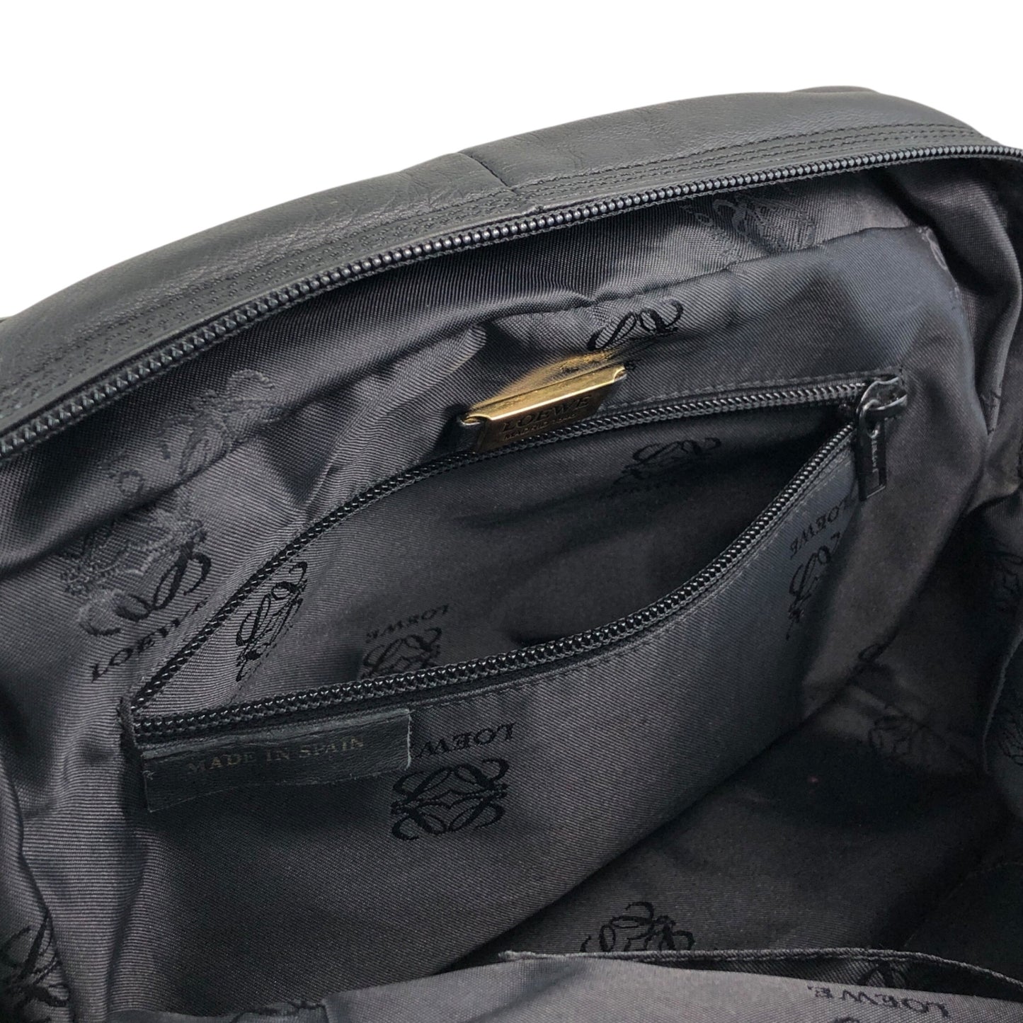 LOEWE Anagram Chain Shoulder bag Black Vintage 7ygaha