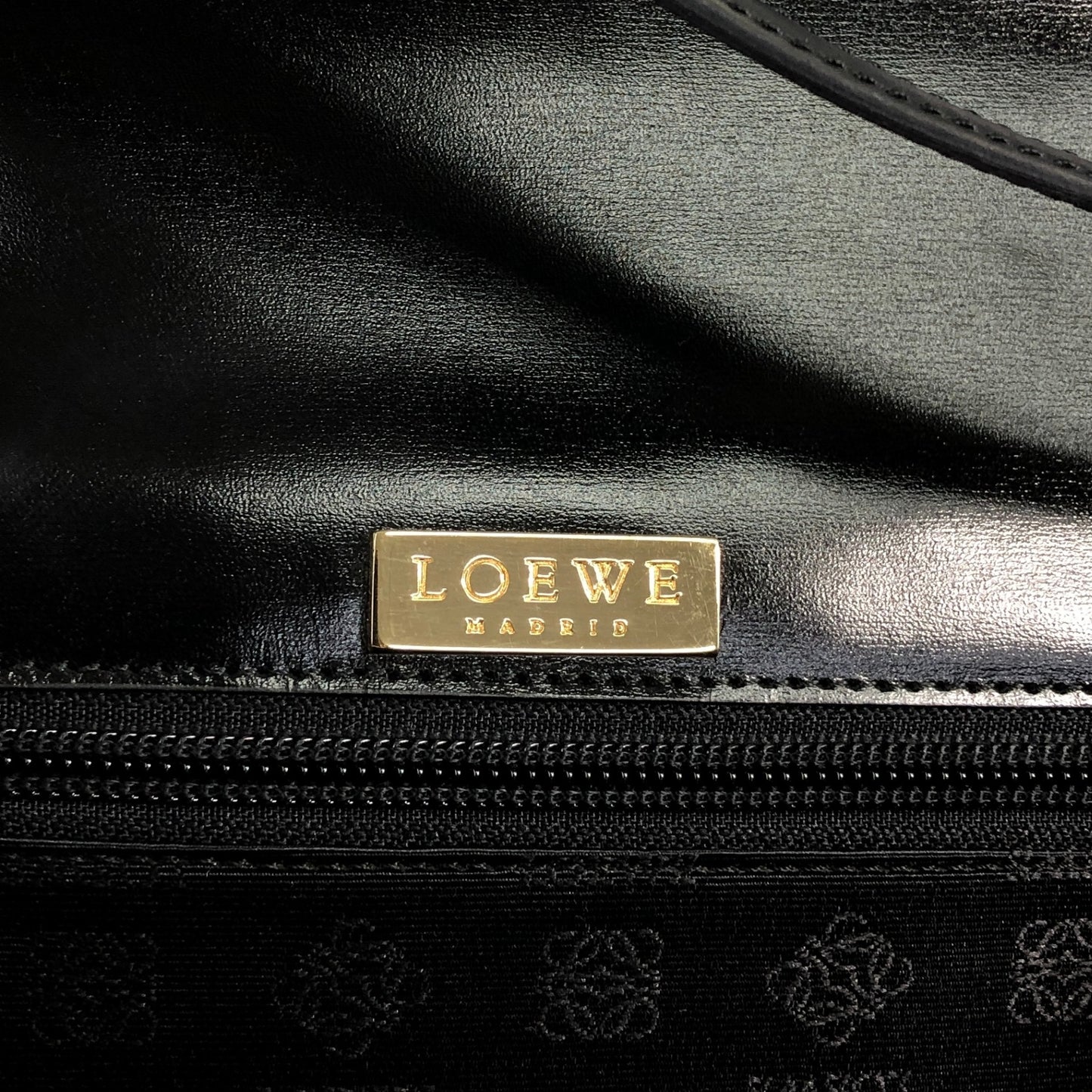 LOEWE Logo Shoulder bag Black Vintage unjut8