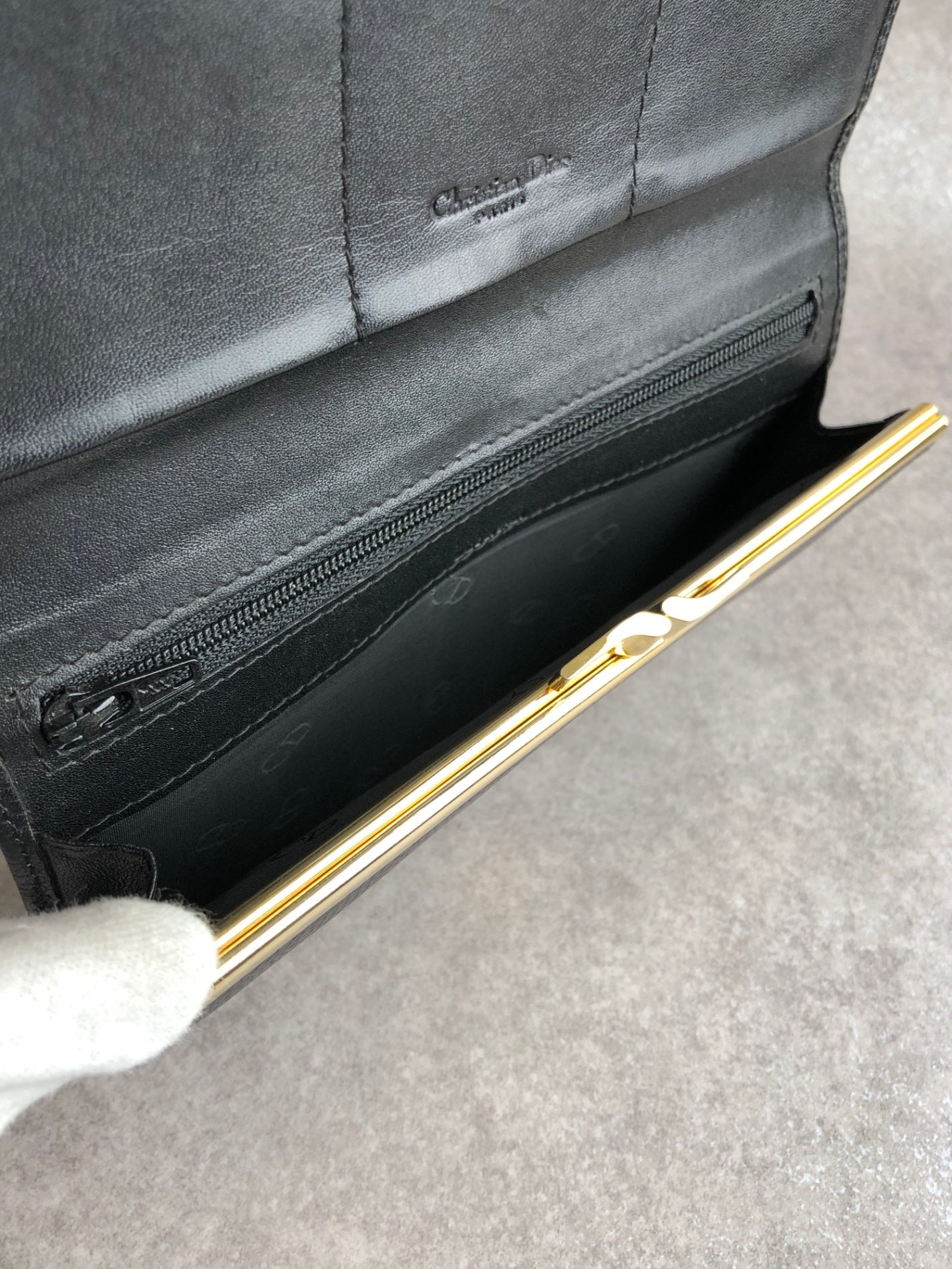 Christian Dior Metal Clasp Long Wallet Black Vintage k8a5us