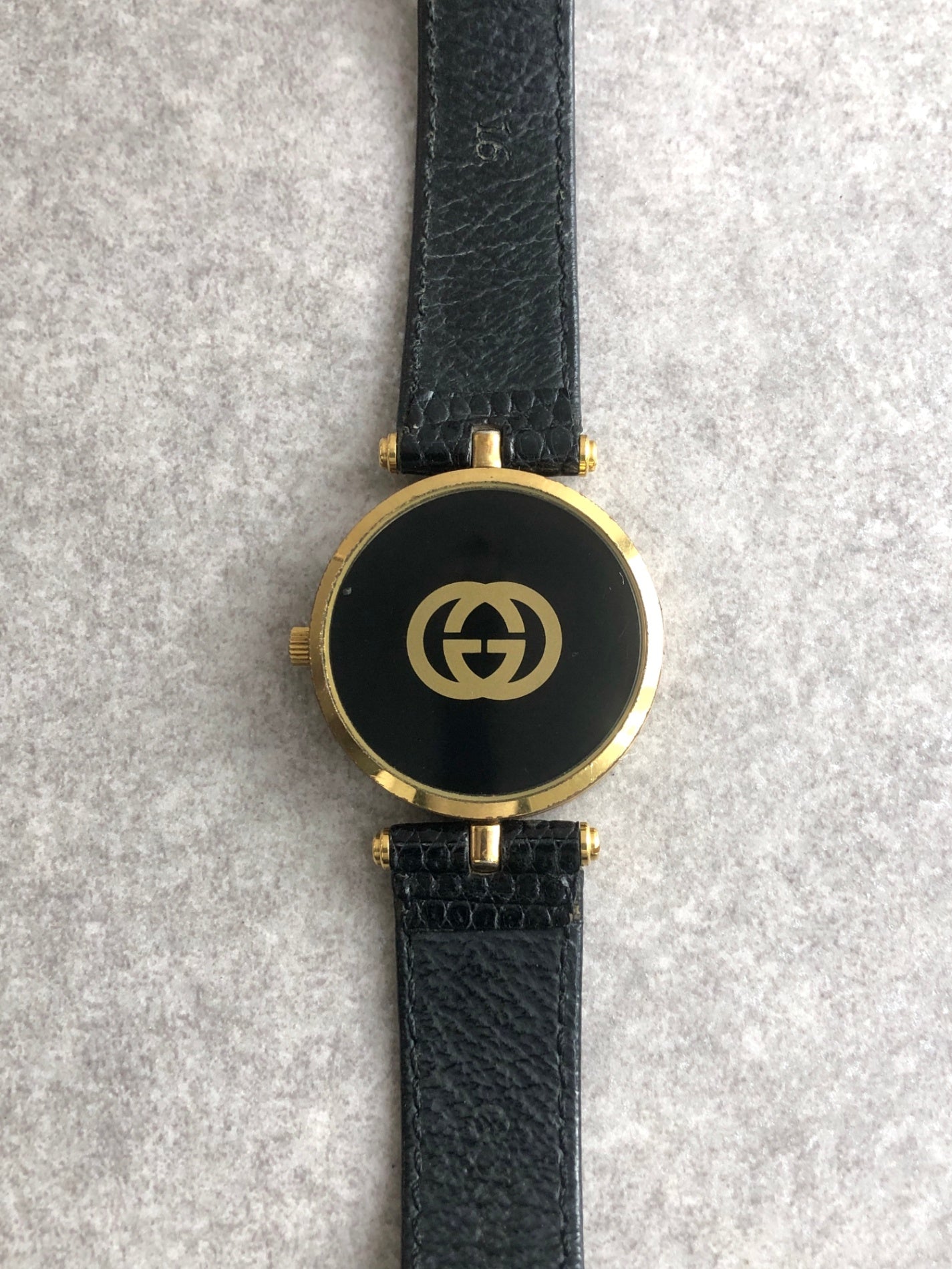 GUCCI Watch Black×Gold Vintage x7vvmr