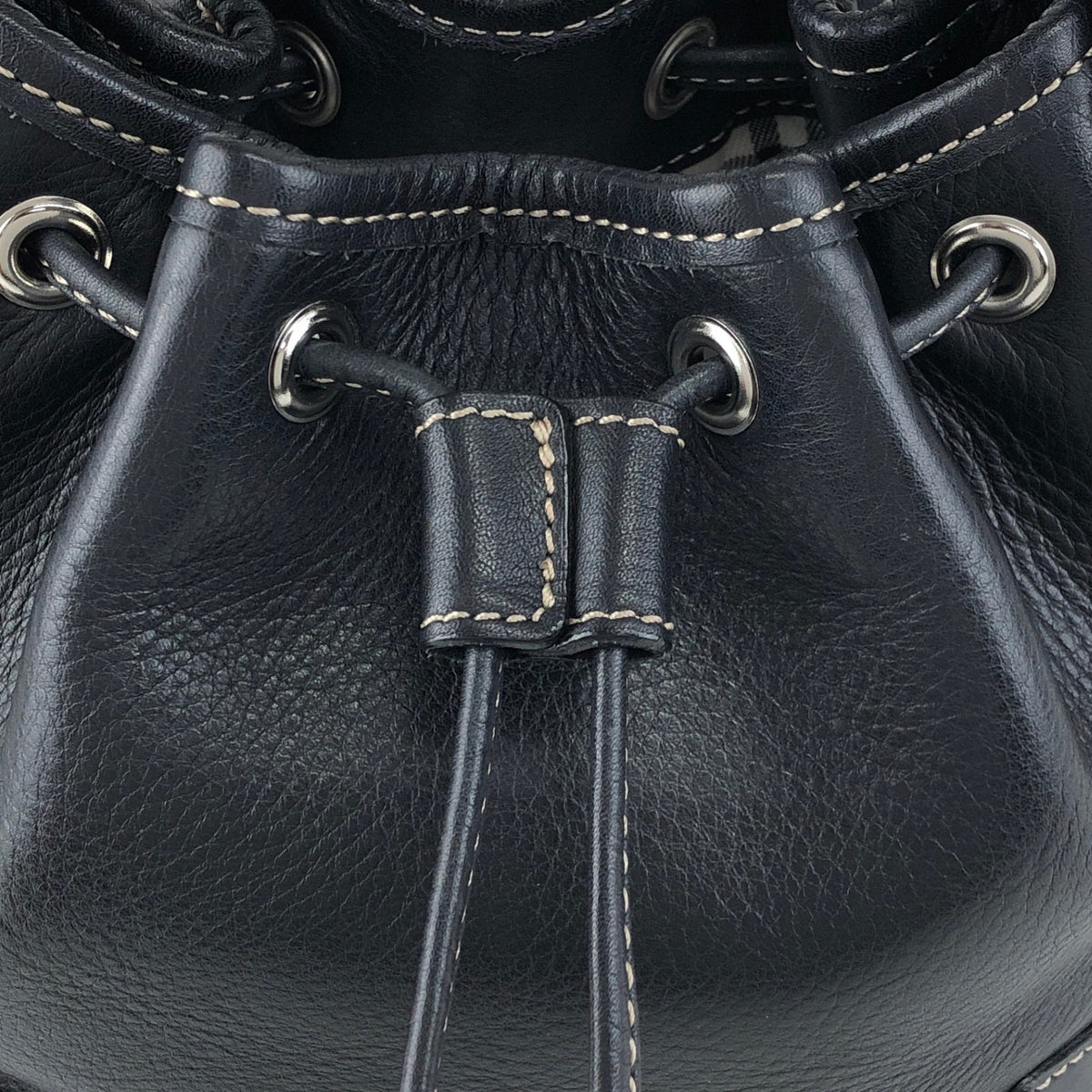 BURBERRY Logo Drawstring Shoulder bag Black Vintage phkwjb