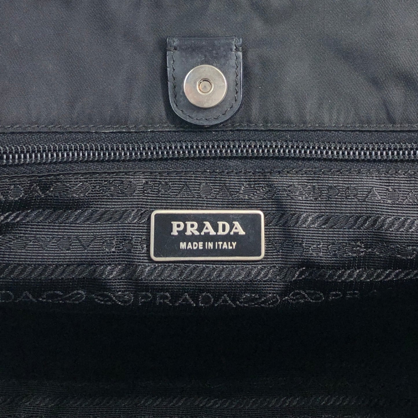 PRADA Triangle Logo Front Buckle  Totebag Black Vintage 7sstfx
