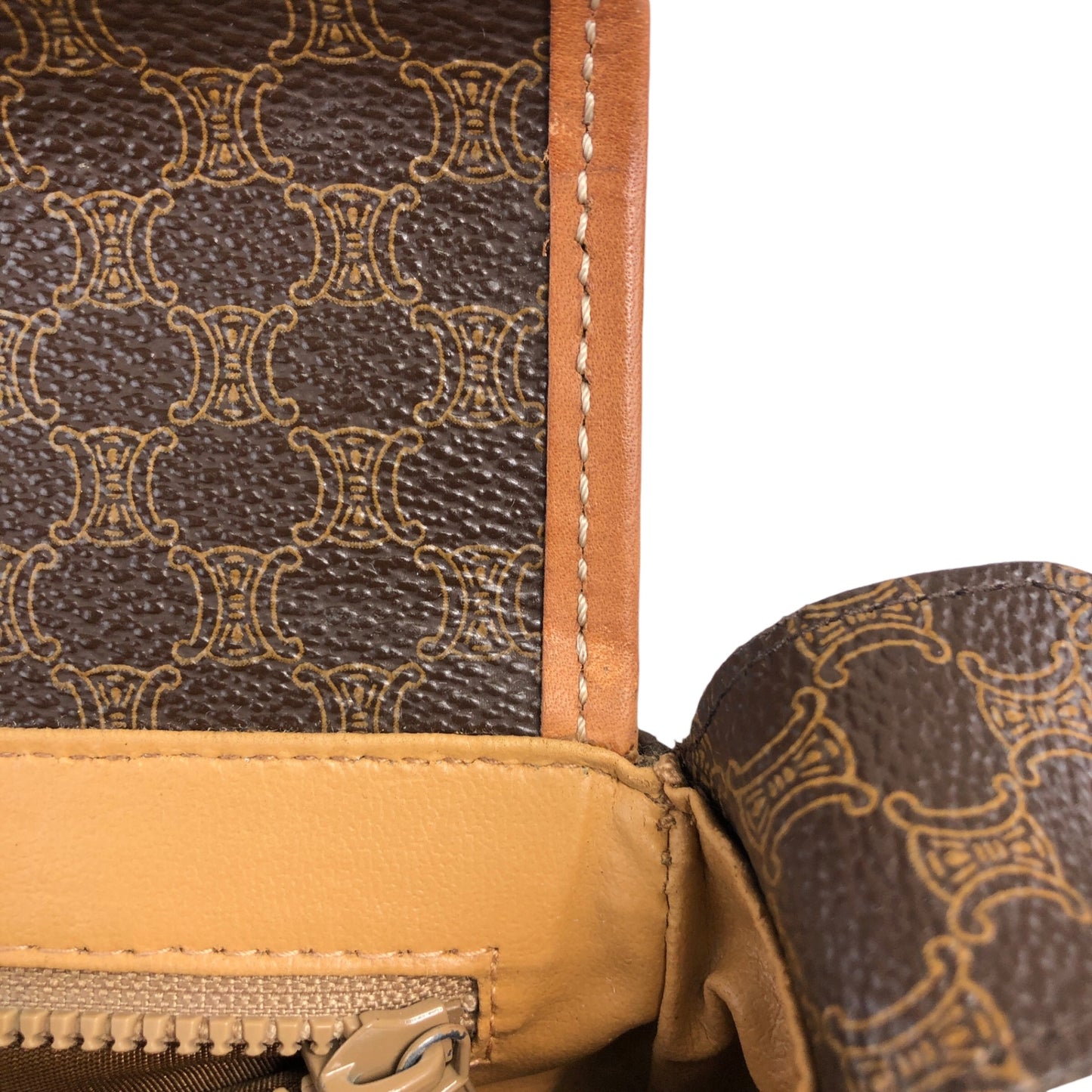 CELINE Macadam Blason Front Buckle Shoulder bag Brown Vintage nunsei