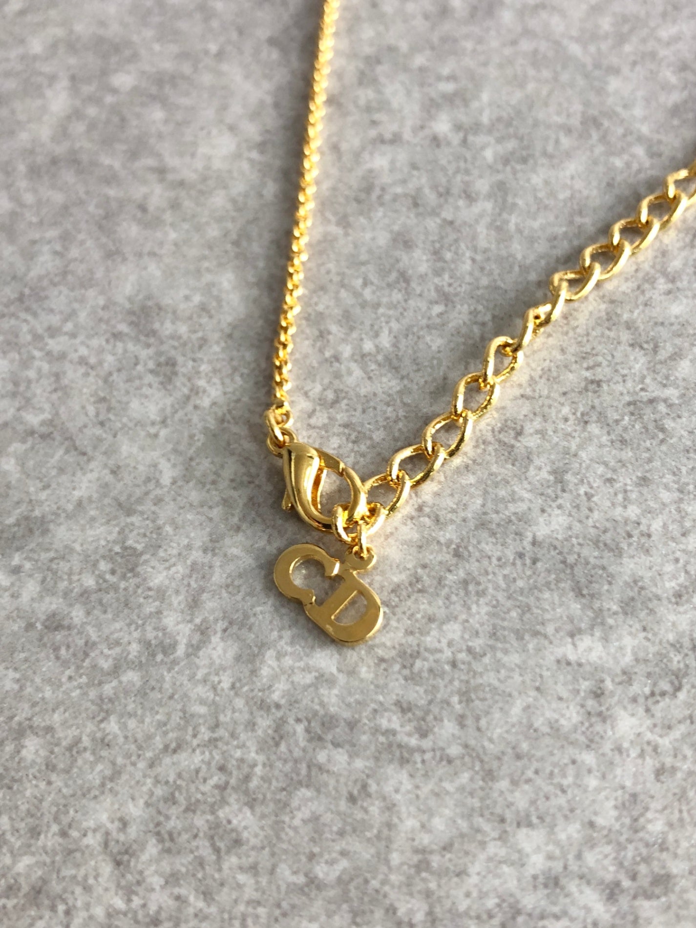 Christian Dior CD Logo Cube Necklace Gold Vintage uue8e6