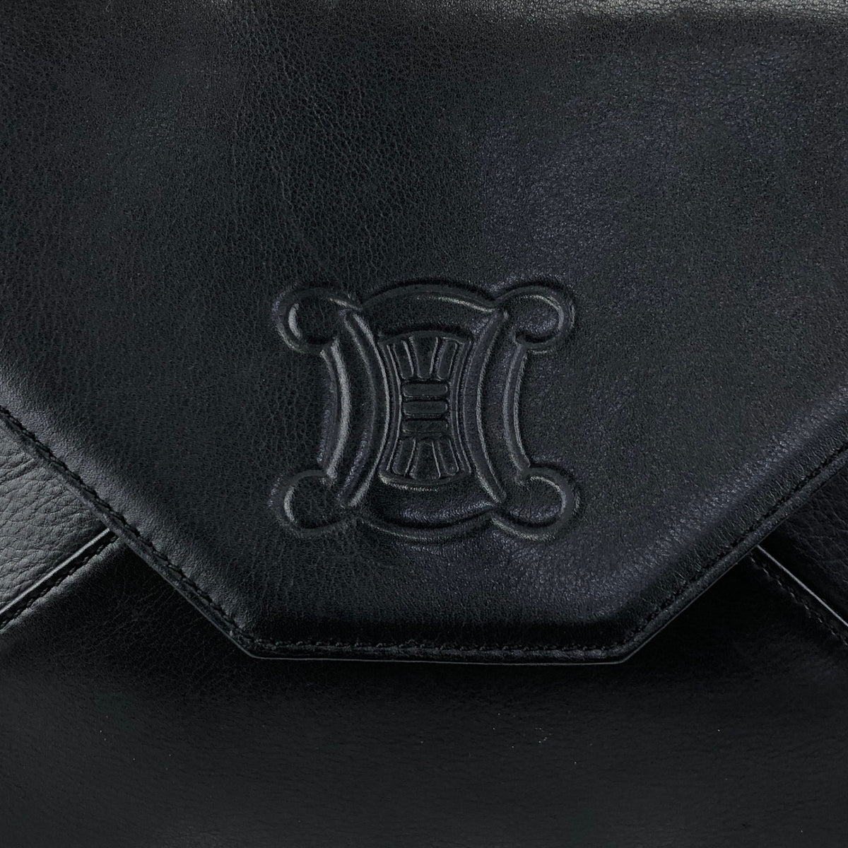 CELINE Triomphe Shoulder bag Black Vintage y7xmc7