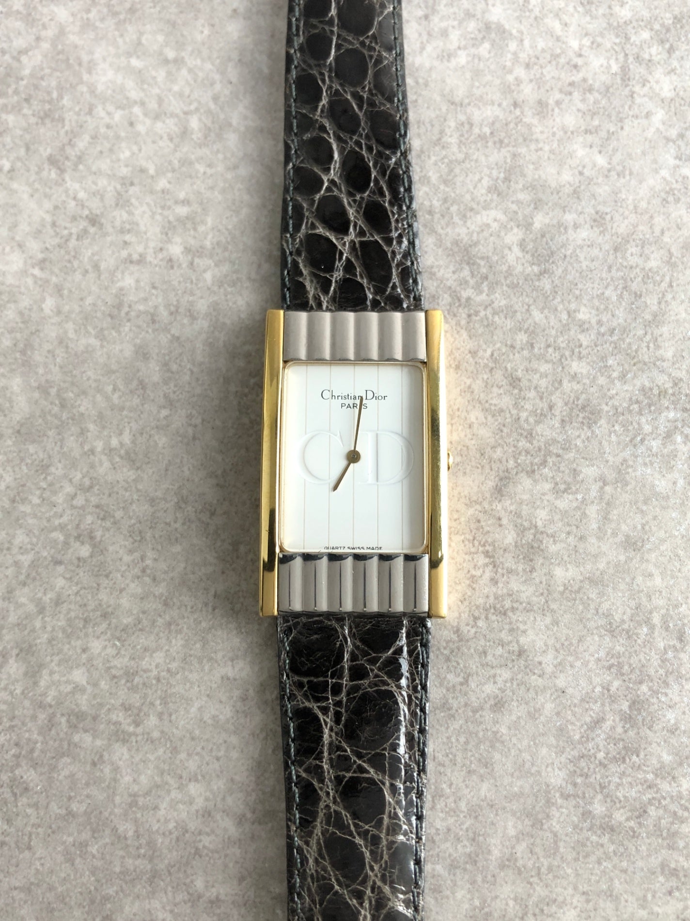 Christian Dior CD Logo Watch Gold Vintage a2gt8i