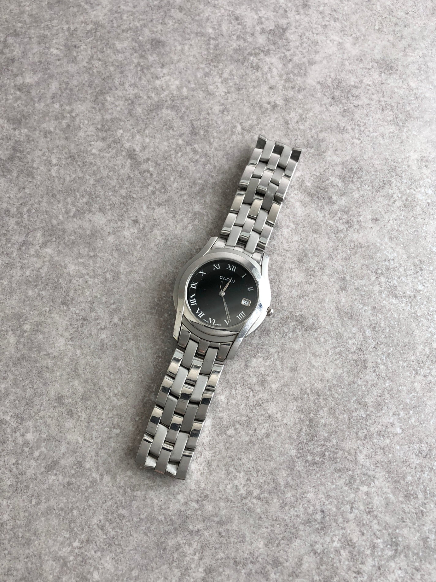 稼働 GUCCI 腕時計 5500M ブラック デイト ローマン 3473