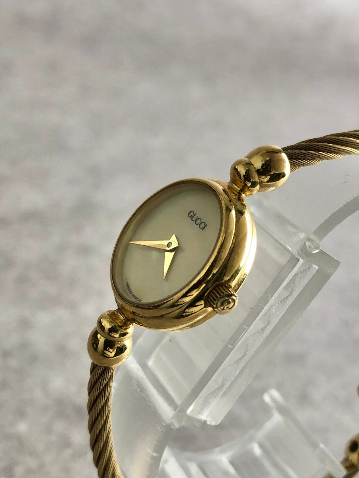 GUCCI Logo Bangle Quartz Watch Gold 2700.2.L Vintage 6sahkm