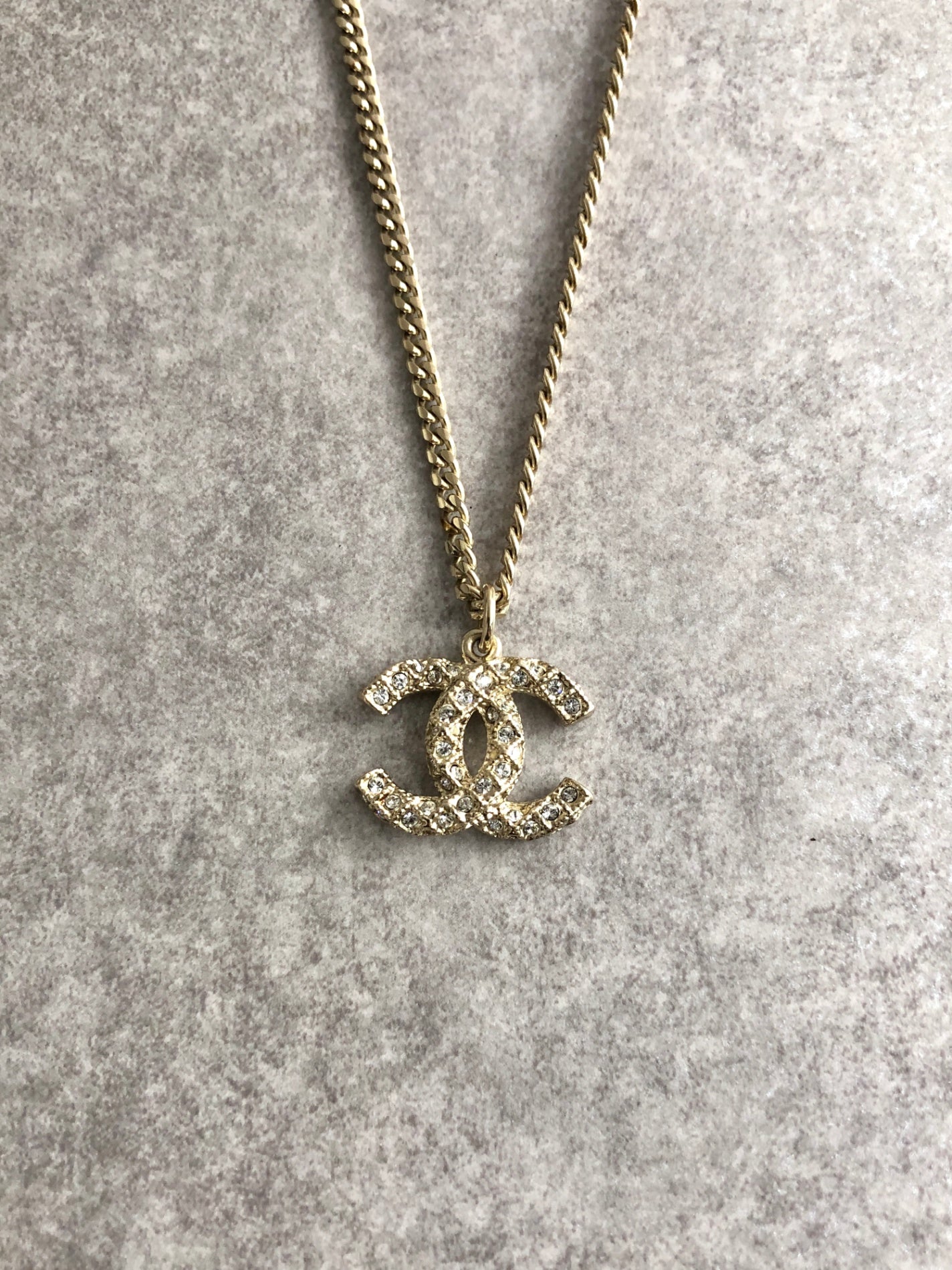 CHANEL Coco Mark Stone Necklace Gold Vintage 5wtxvp