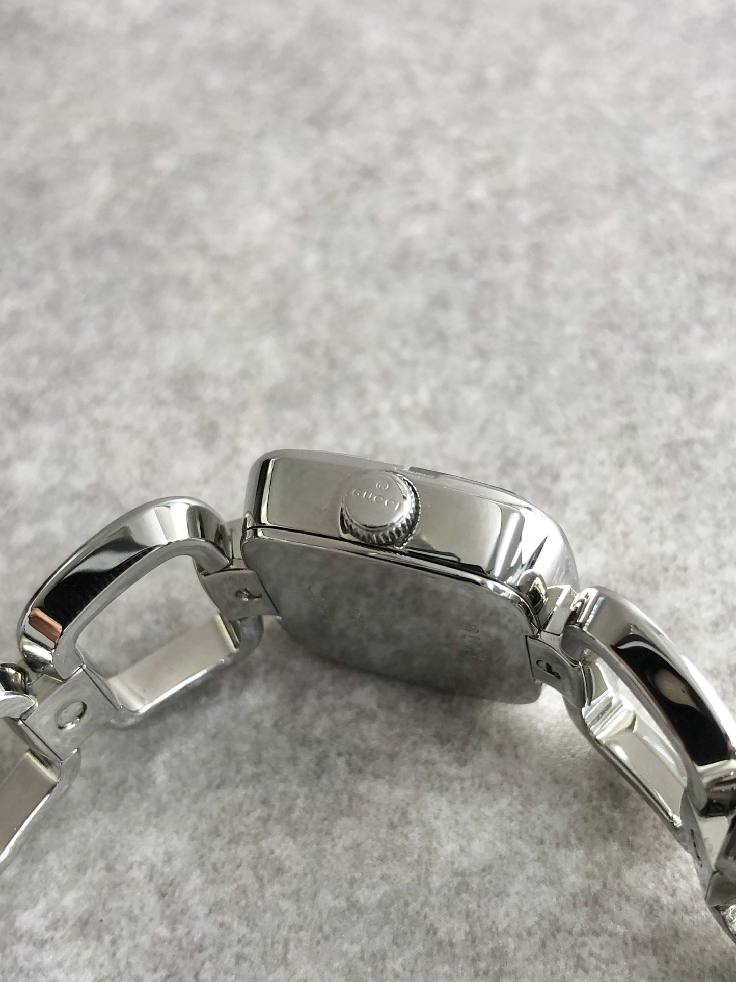GUCCI Logo Quartz Watch Silver 125.5 Vintage aedihi