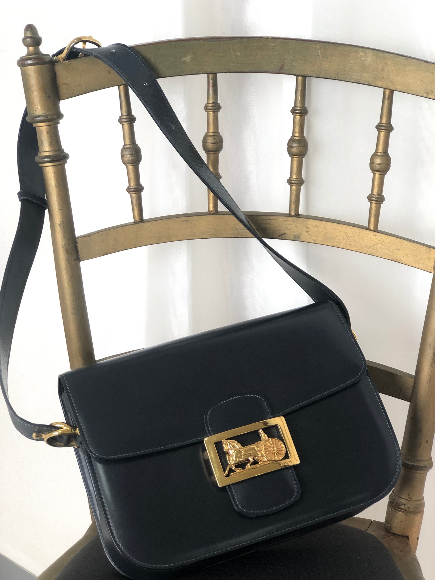 CELINE Horse Carriage Leather Shoulder bag Dark Navy Vintage  r2fr3z