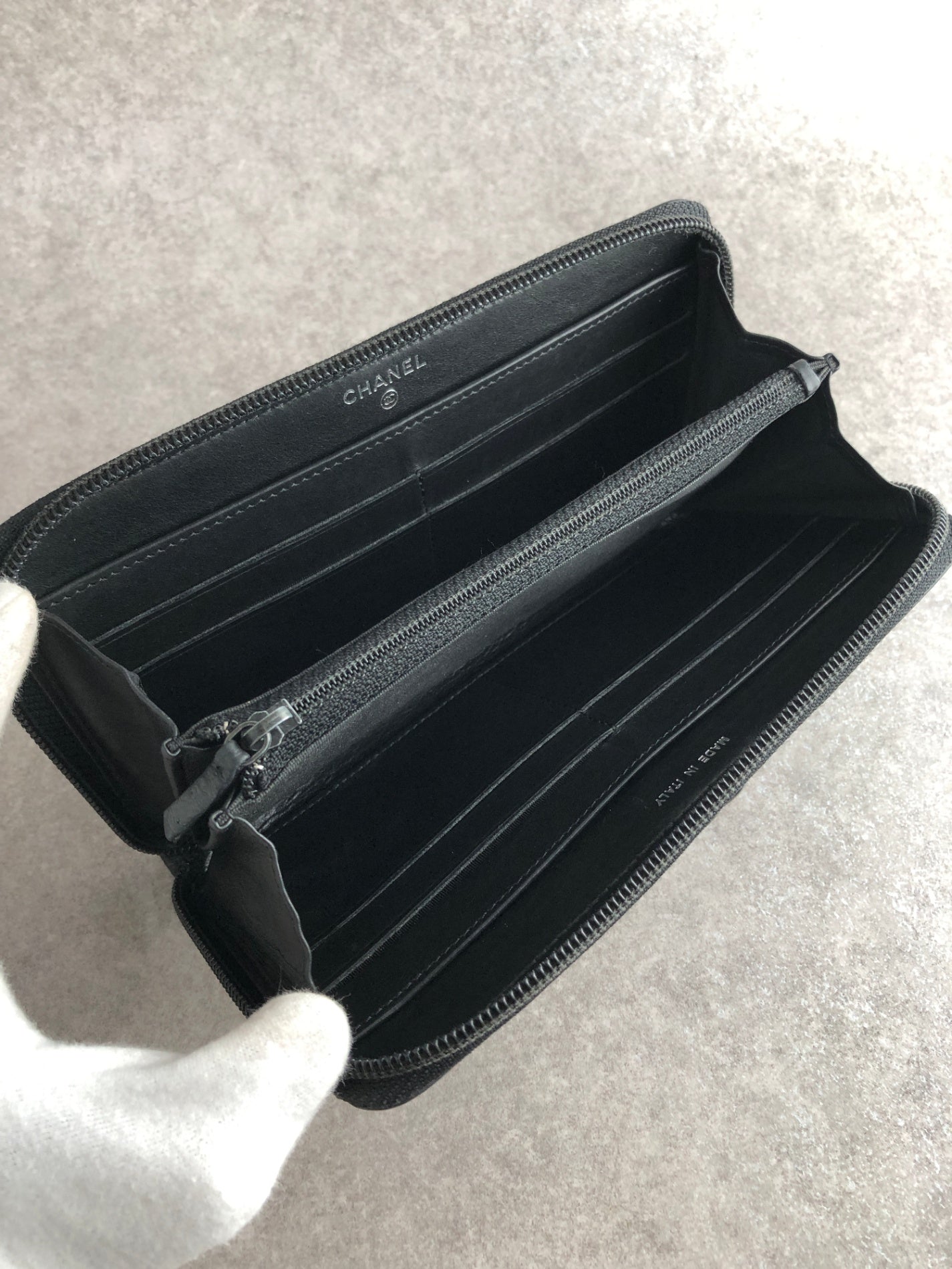 CHANEL Coco Mark Long Wallet Black Vintage 7y7jzs