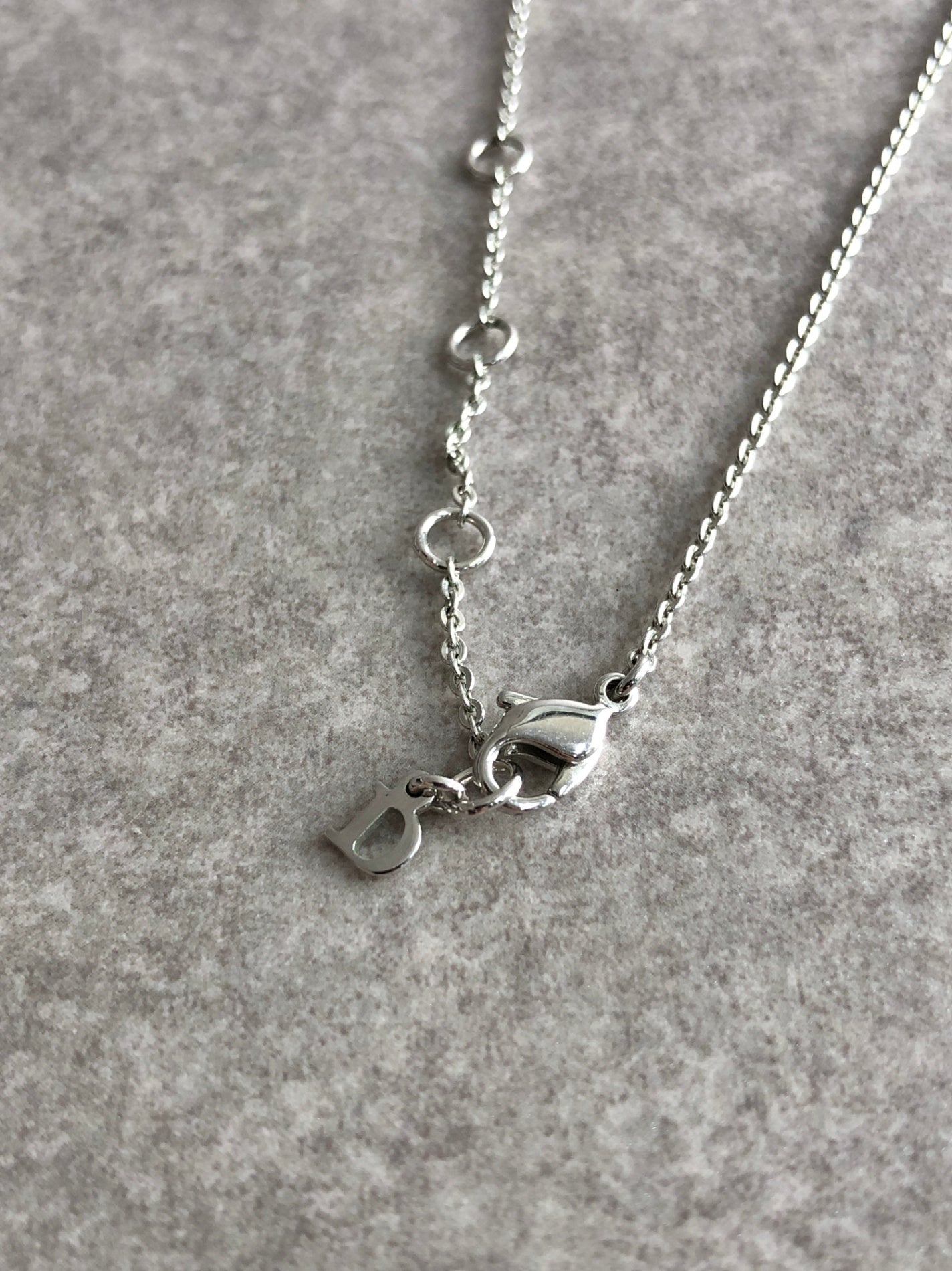 Christian Dior Logo Charm Necklace Silver Vintage fpf7en