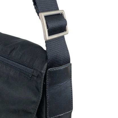 PRADA Triangle Logo Front Buckle Shoulder bag Black Vintage uiz535