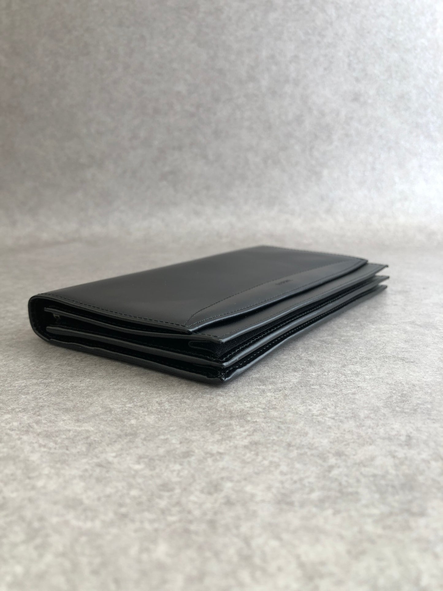 LOEWE Logo Embossed Shoulder Wallet Black Vintage yhs4zc