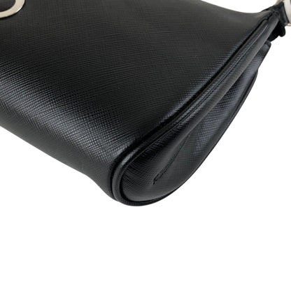 Salvatore Ferragamo Gancini Shoulder bag Black Vintage 52xyvd