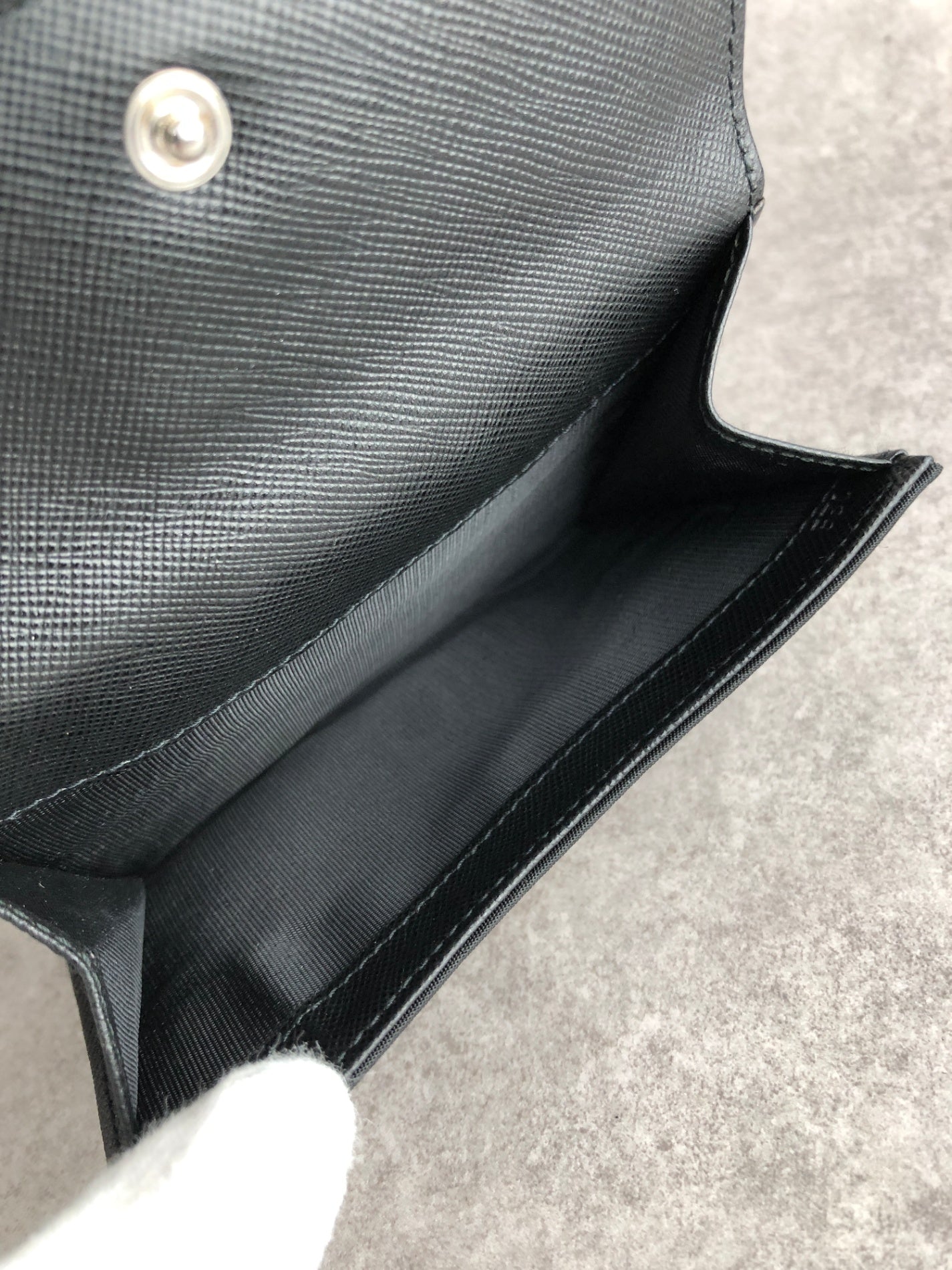 PRADA Tessuto Triangle Logo Trifold Wallet Black Vintage 6bx7gk