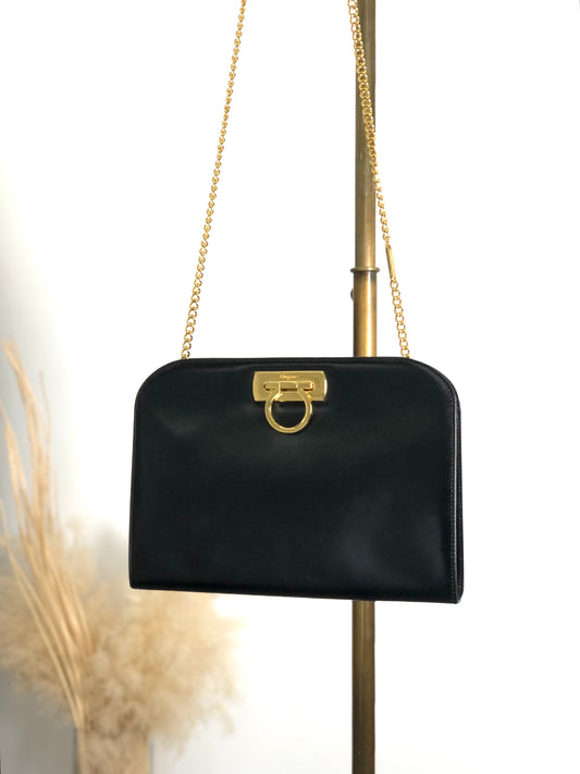 Salvatore Ferragamo Gancini 鏈條單肩包 黑色 復古 zhmyy2